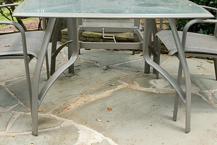 Metal Frame Patio Table and Chairs