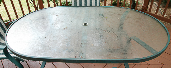Metal Frame Patio Table and Chairs