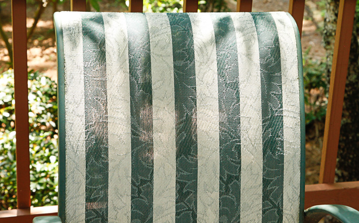 Metal Frame Patio Table and Chairs