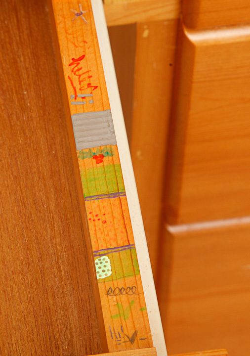 Pine Desk with Hutch