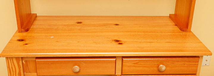 Pine Desk with Hutch