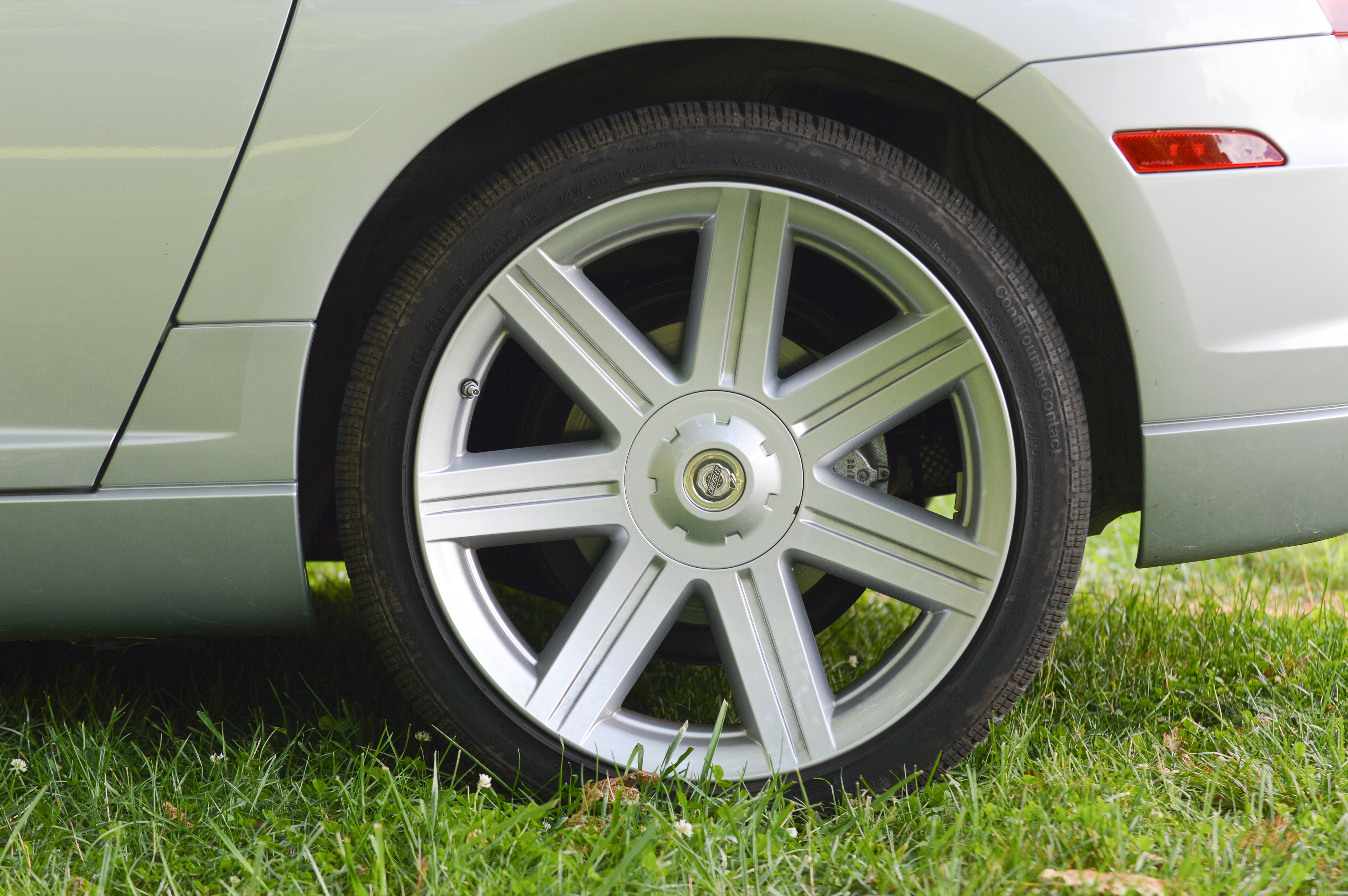 2007 Chrysler Crossfire Sports Car