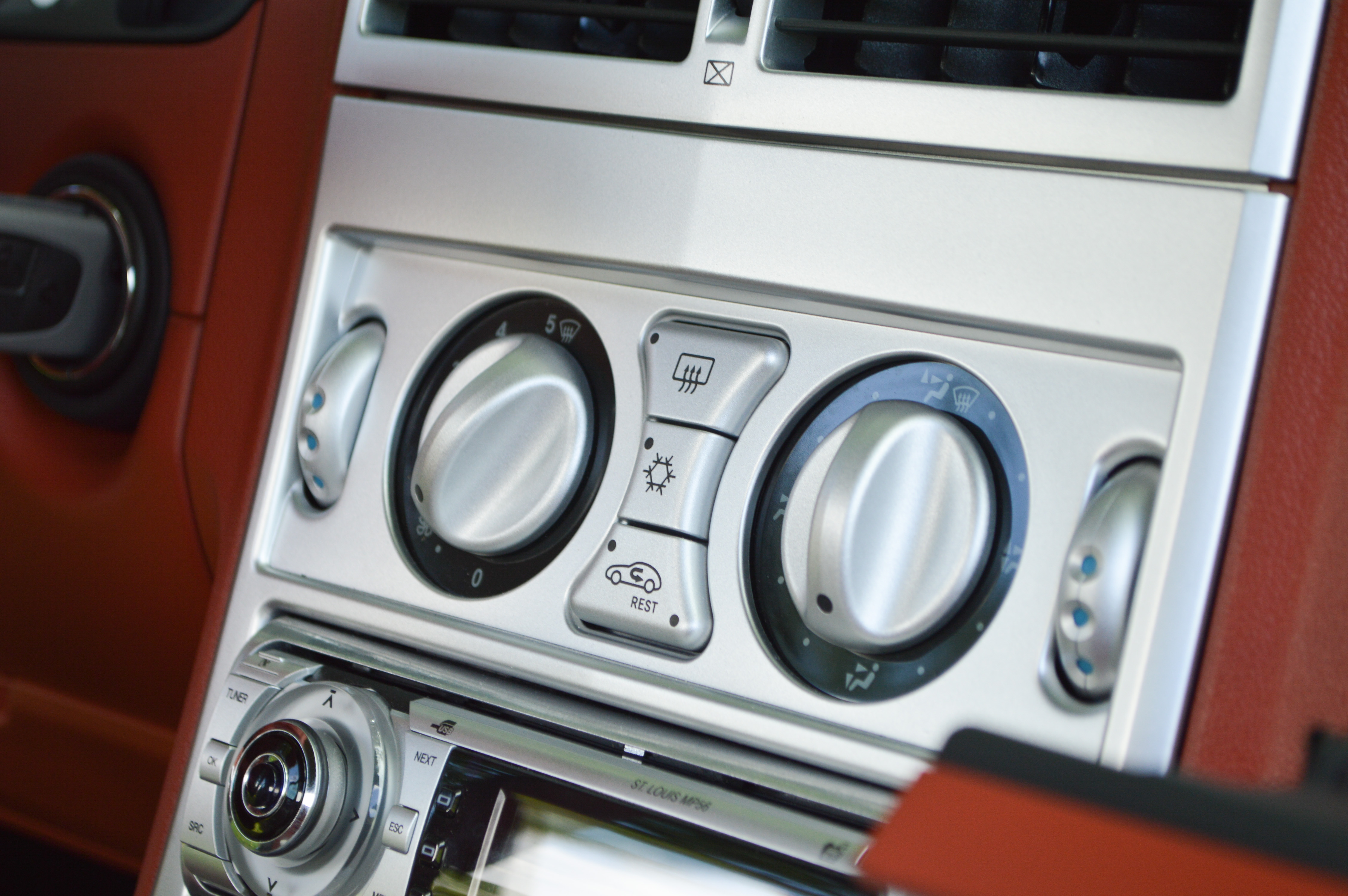 2007 Chrysler Crossfire Sports Car