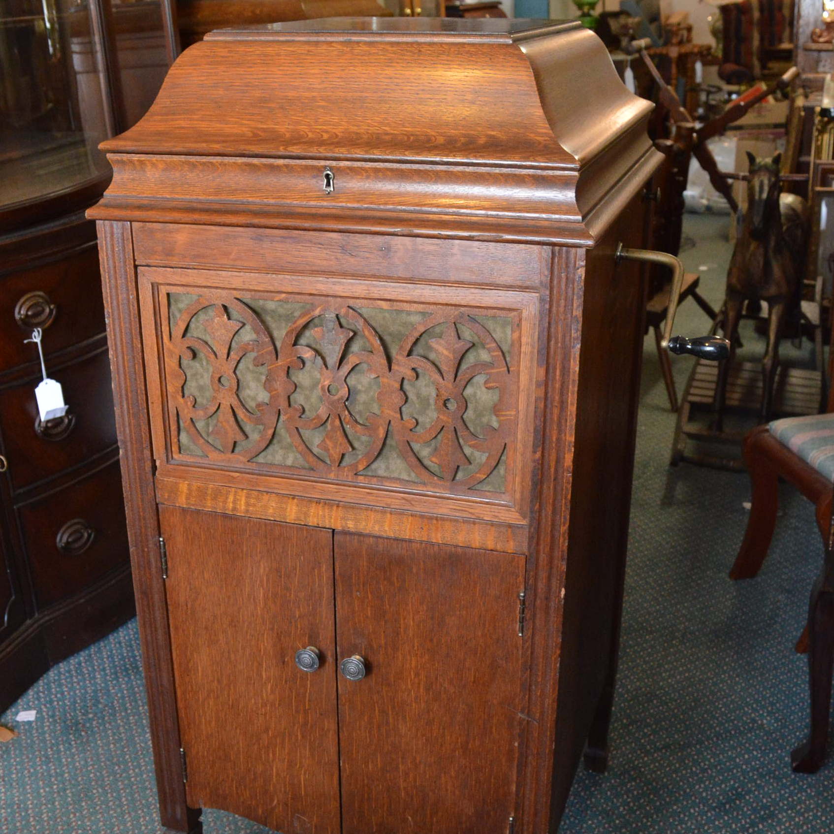 Vintage Silvertone Victrola