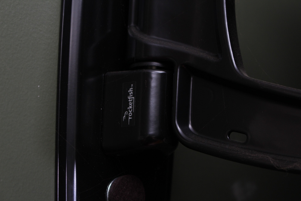 Dynex 23" LCD Flat Screen TV/DVD Player with Mount