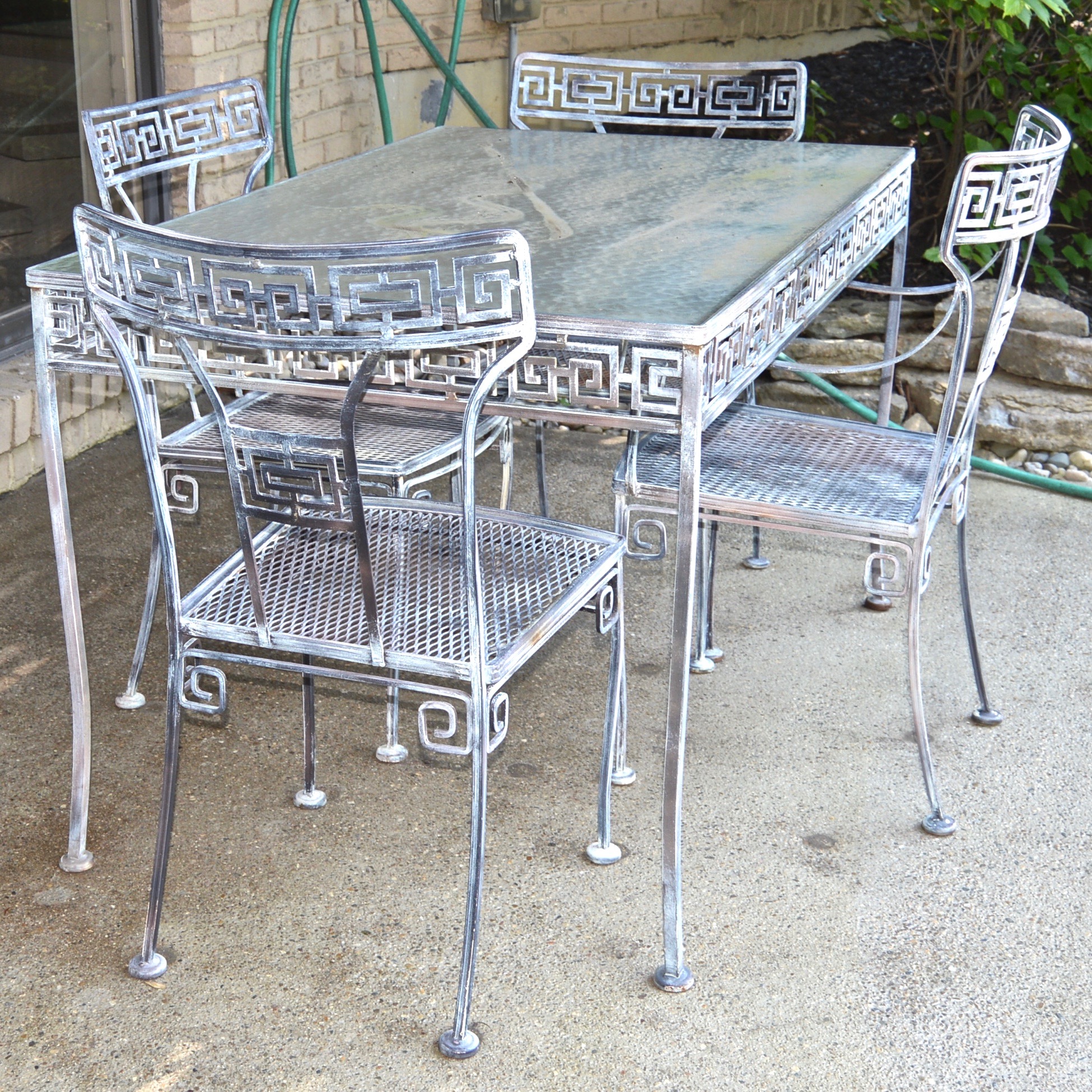 Vintage Patio Dining Set with Greek Key Design