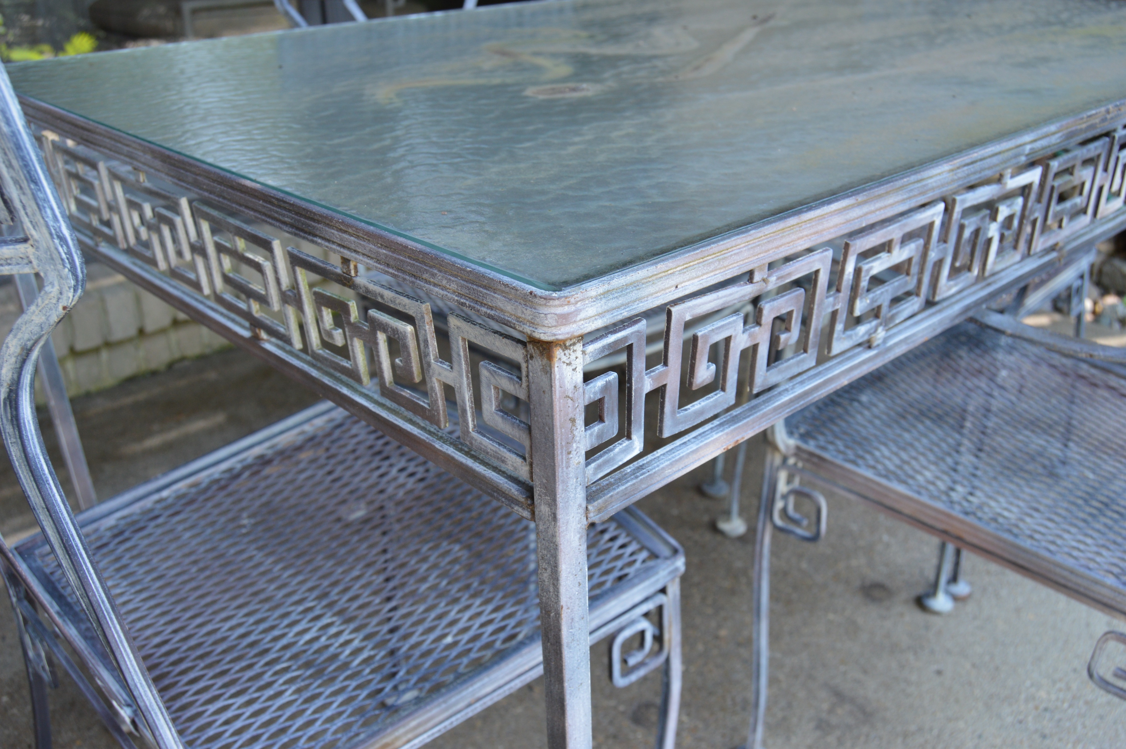 Vintage Patio Dining Set with Greek Key Design