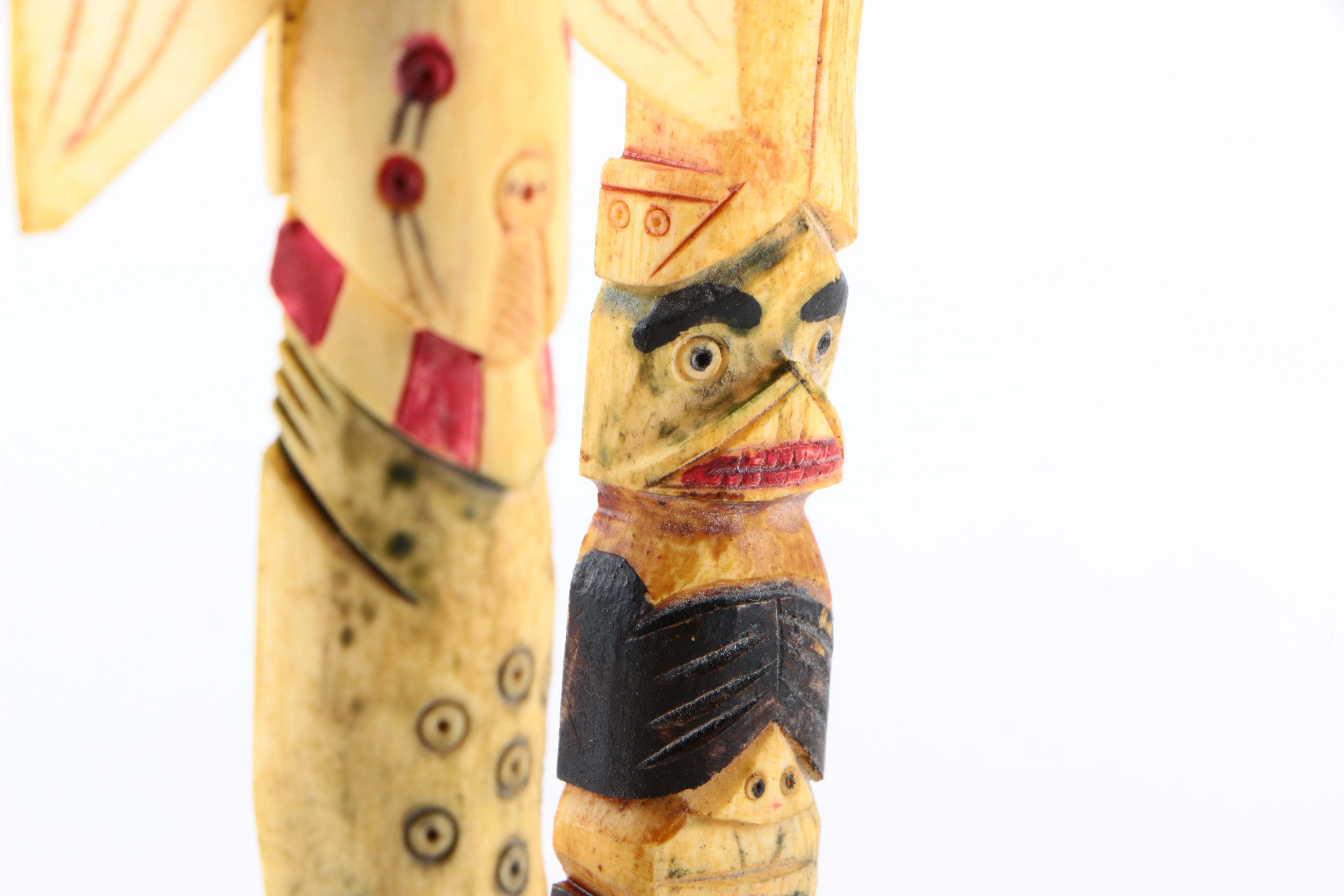 Souvenir Totem Figurines