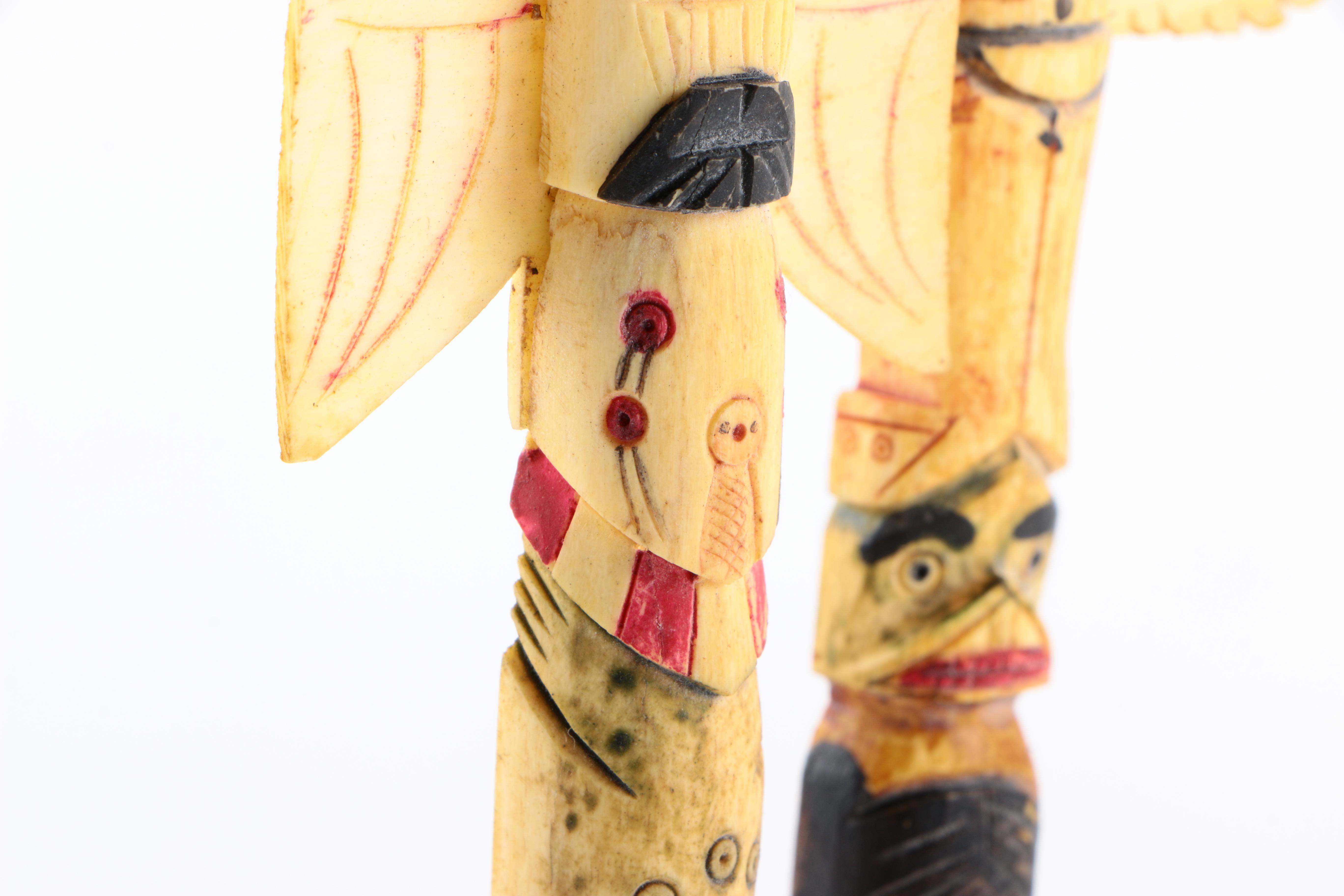 Souvenir Totem Figurines