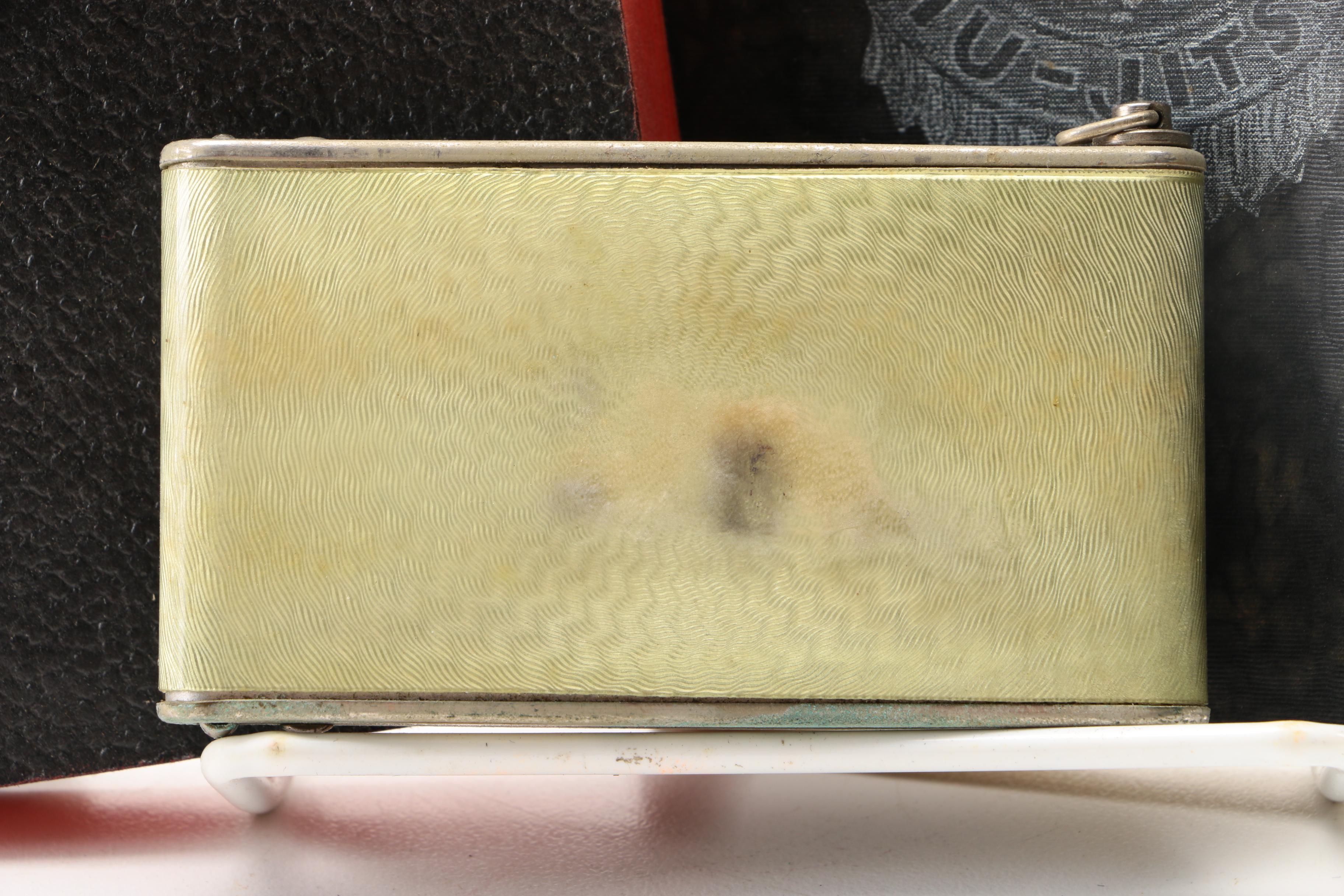 Assorted Vintage Collectables