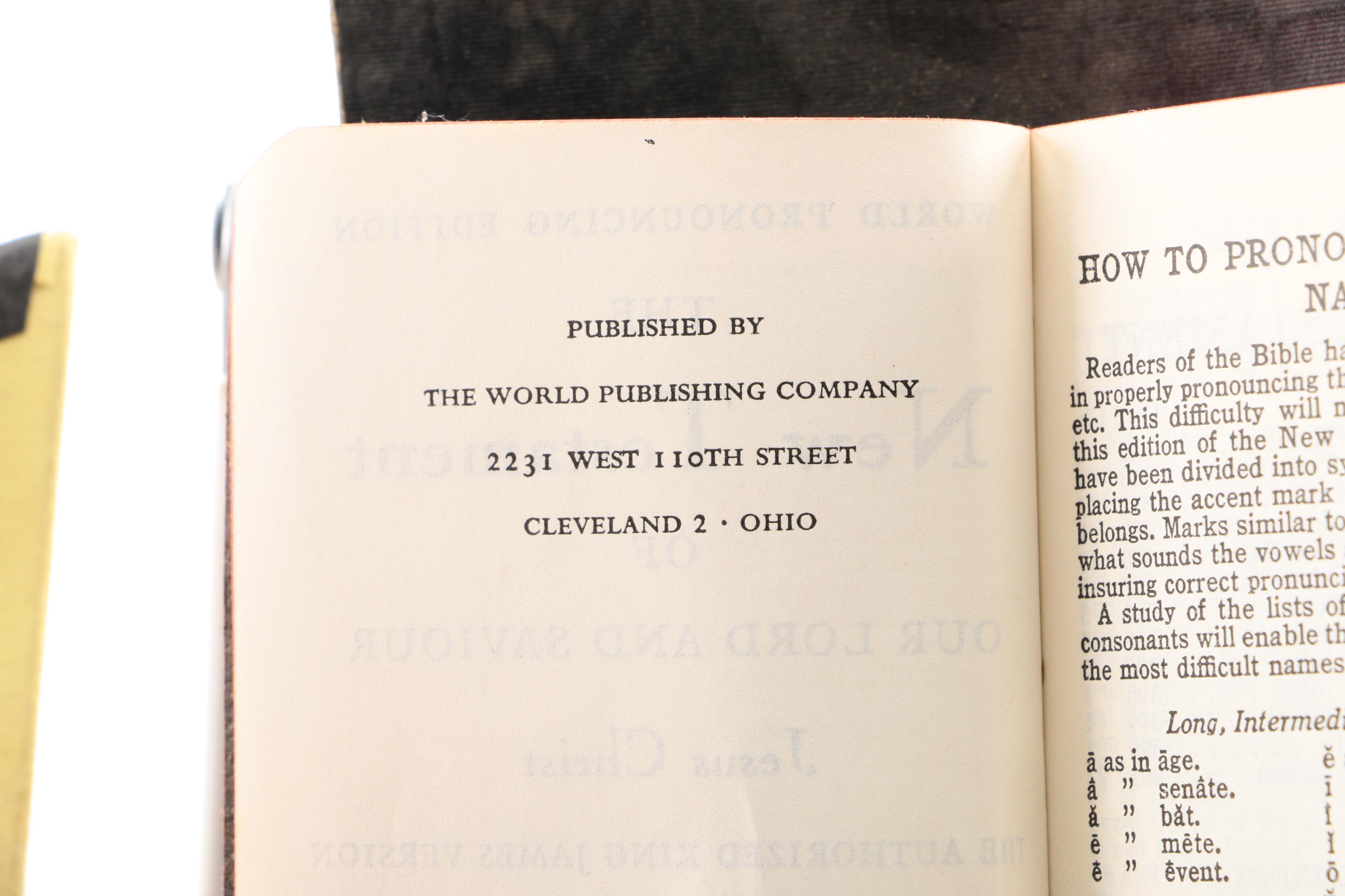 Assorted Vintage Collectables