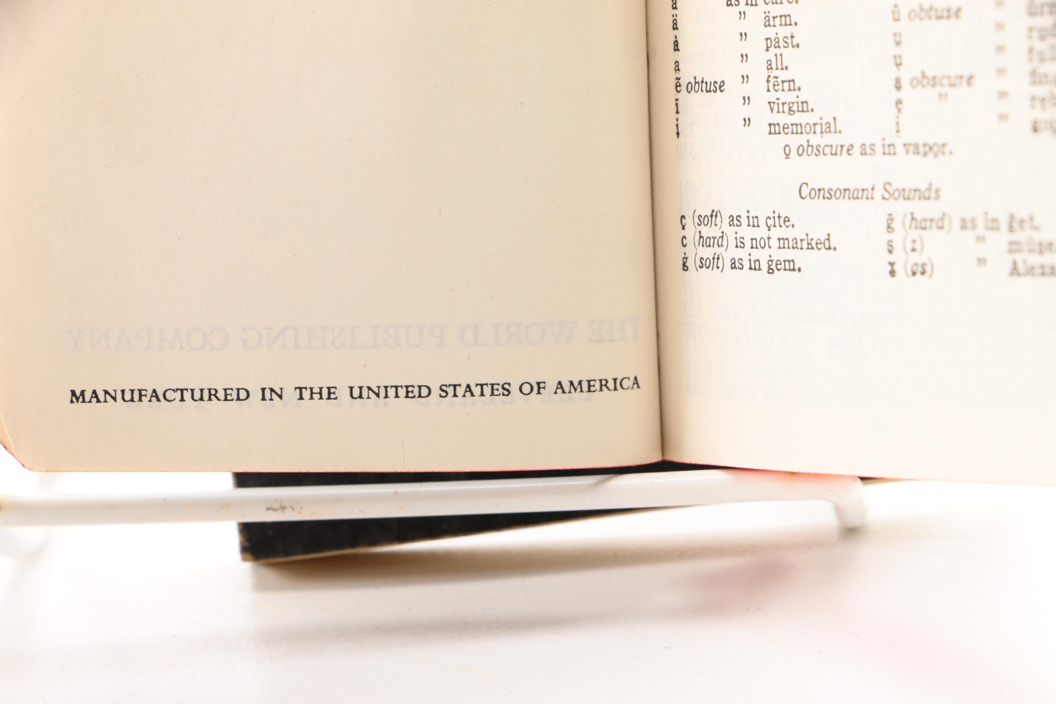 Assorted Vintage Collectables