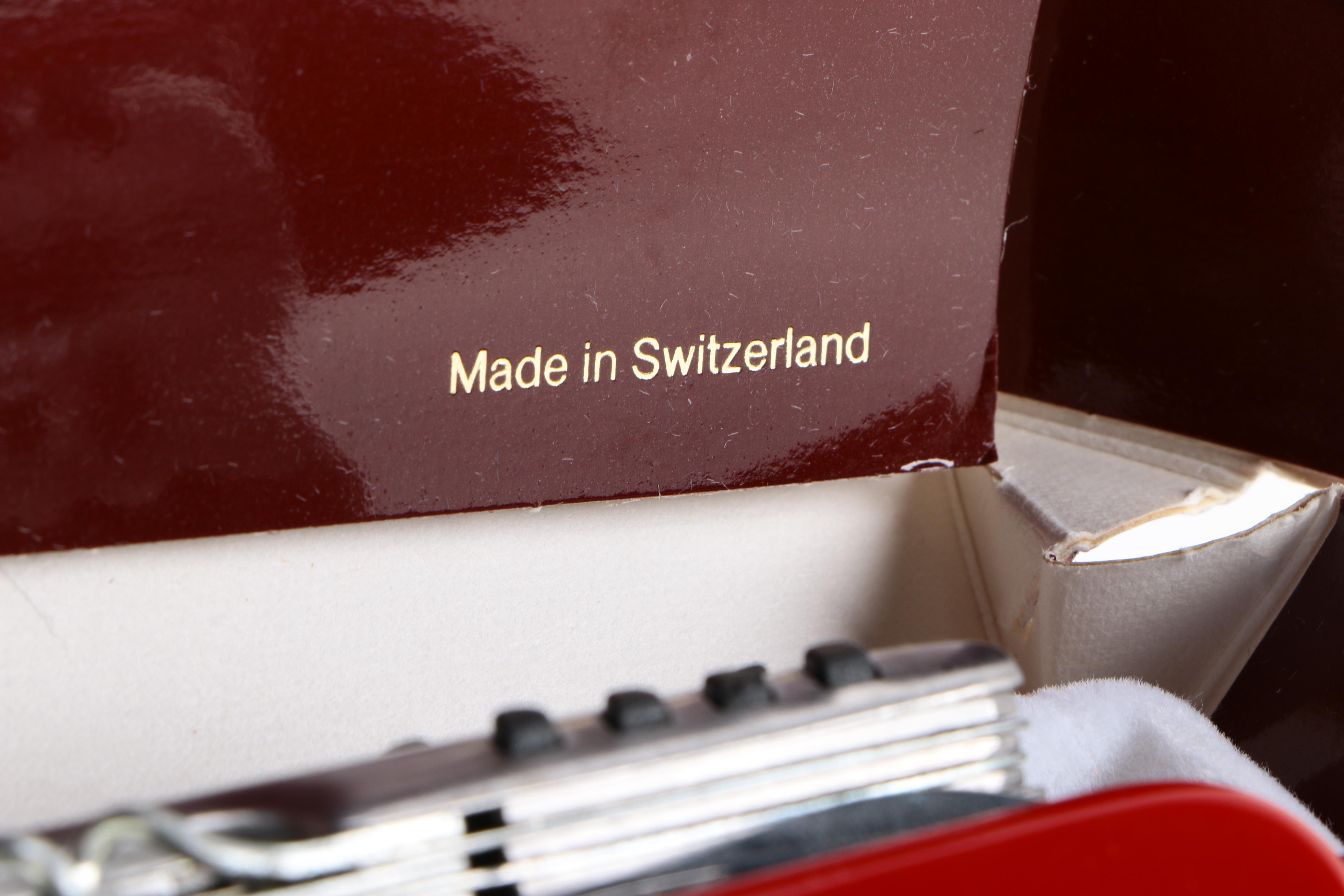 Multi-Purpose Pocket Knife Pair