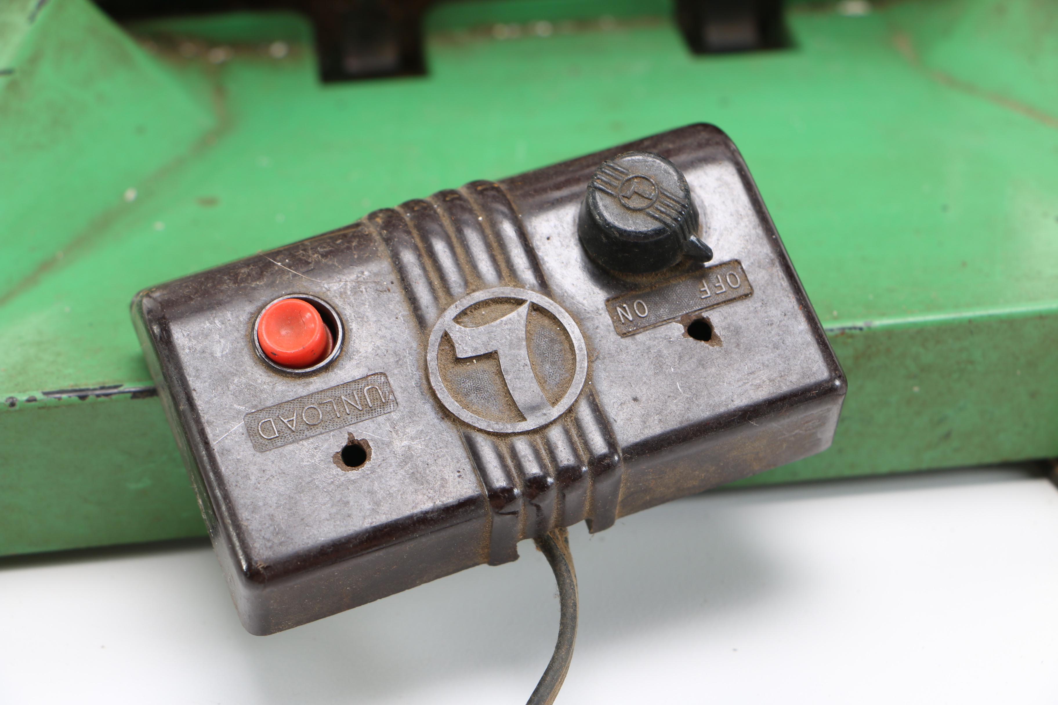 Lionel Train Buildings