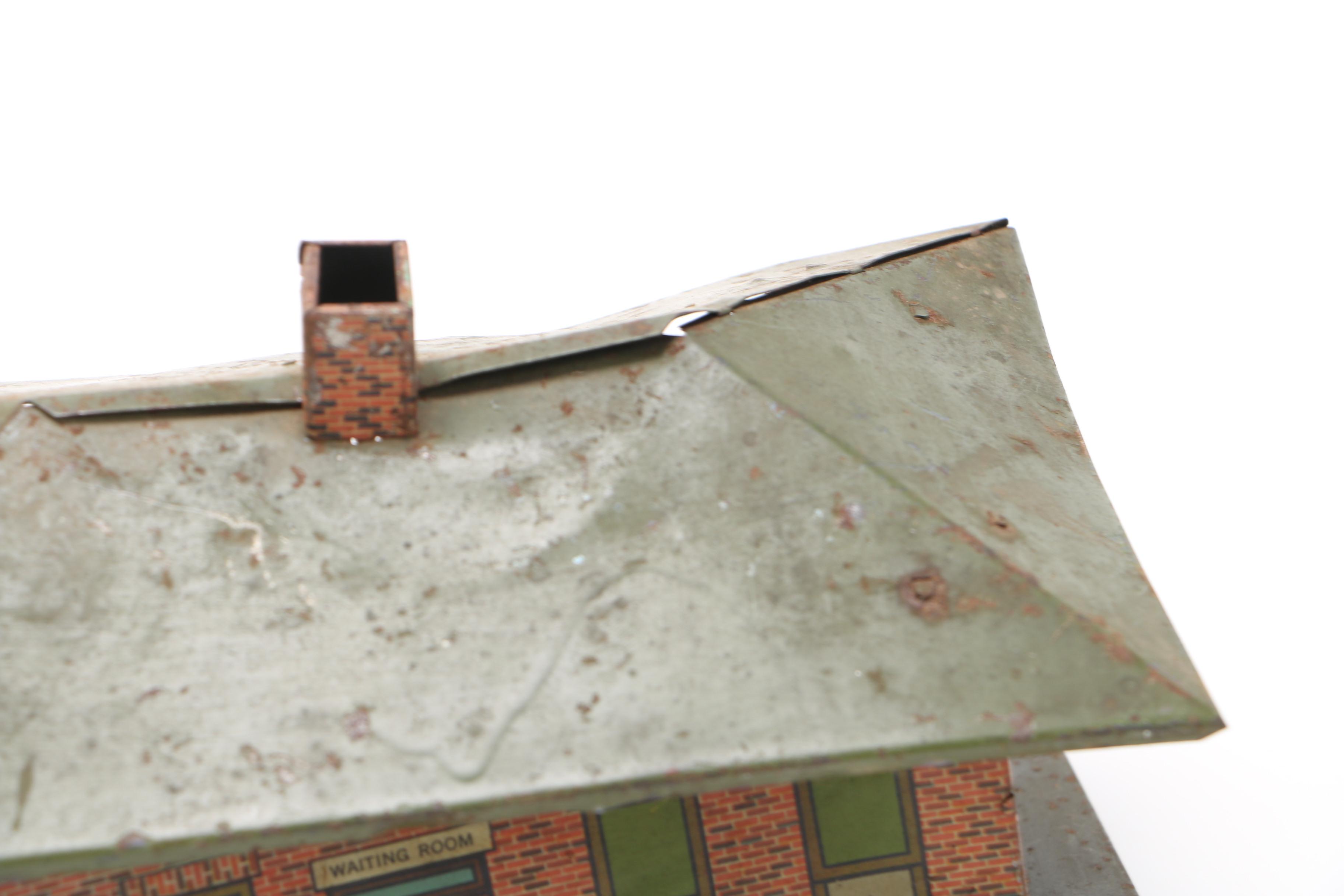 Lionel Train Buildings