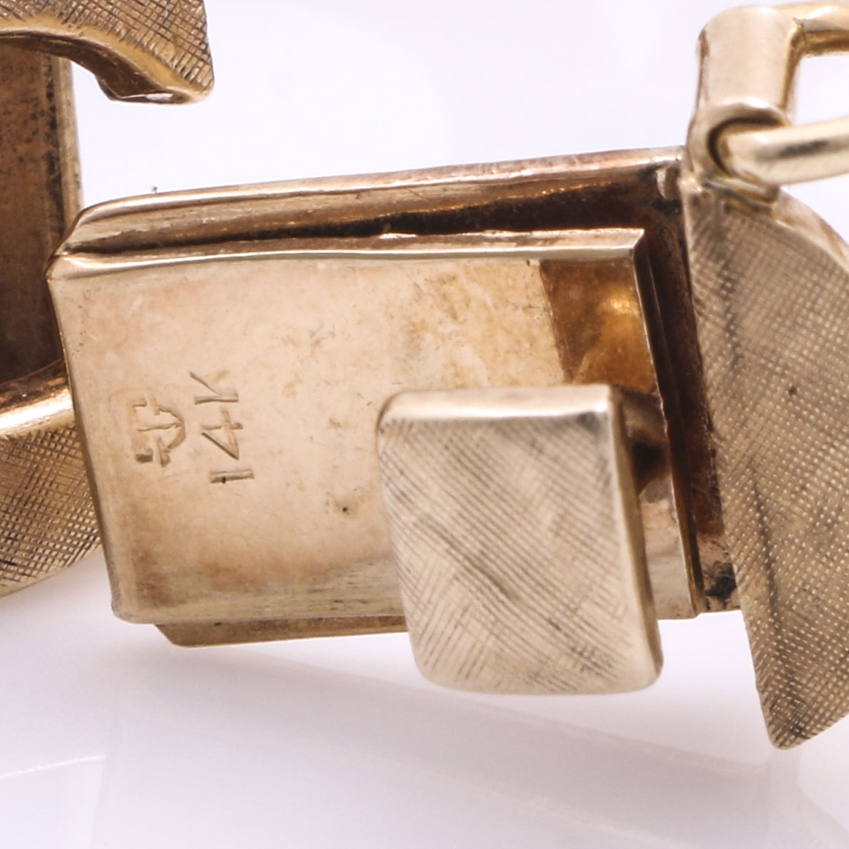 14K Yellow Gold Oval Link Bracelet