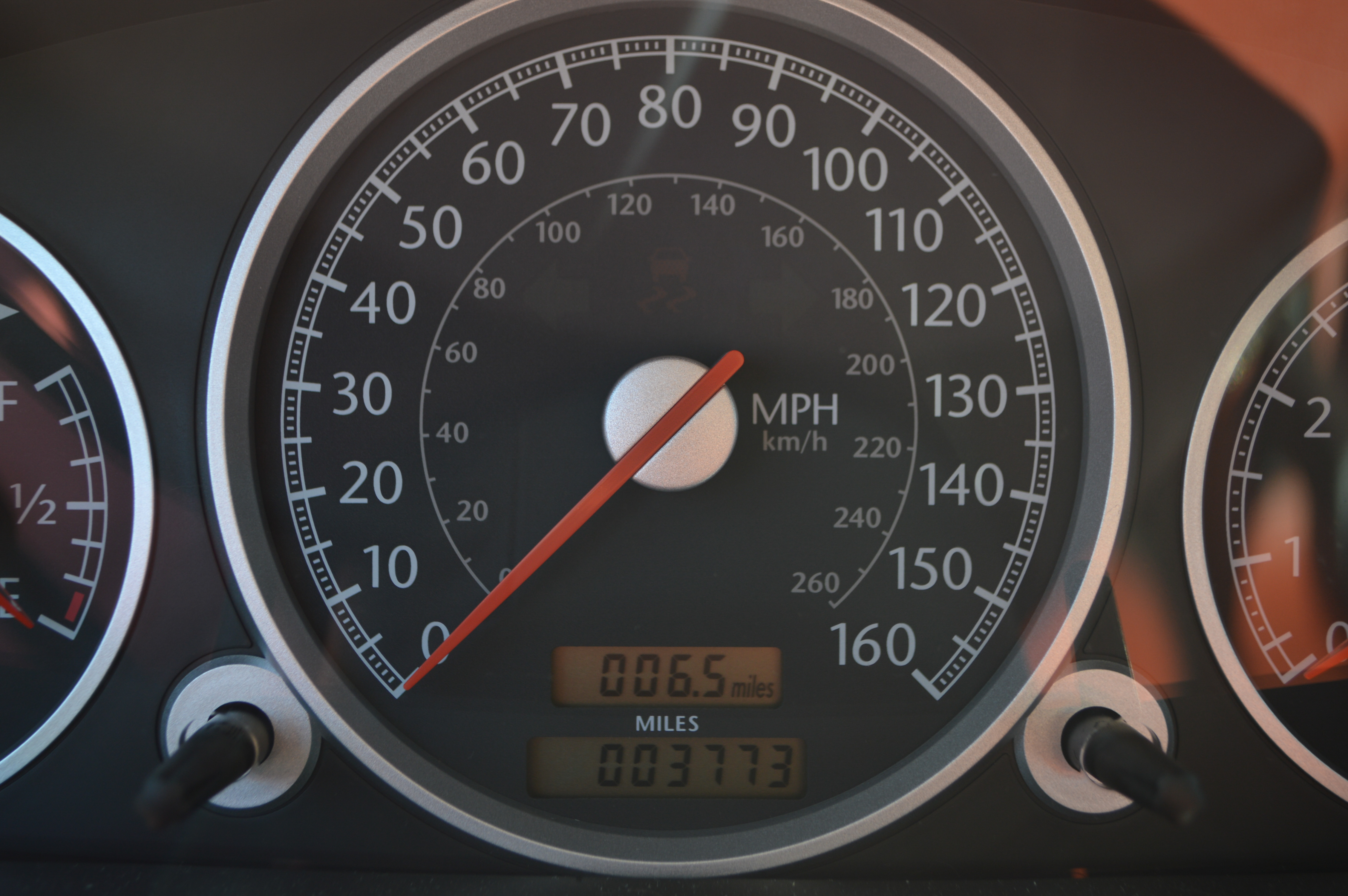 2007 Chrysler Crossfire Sports Car