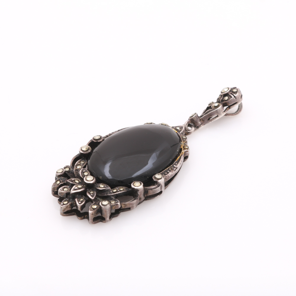 Sterling Silver Cultured Pearl and Onyx Jewelry