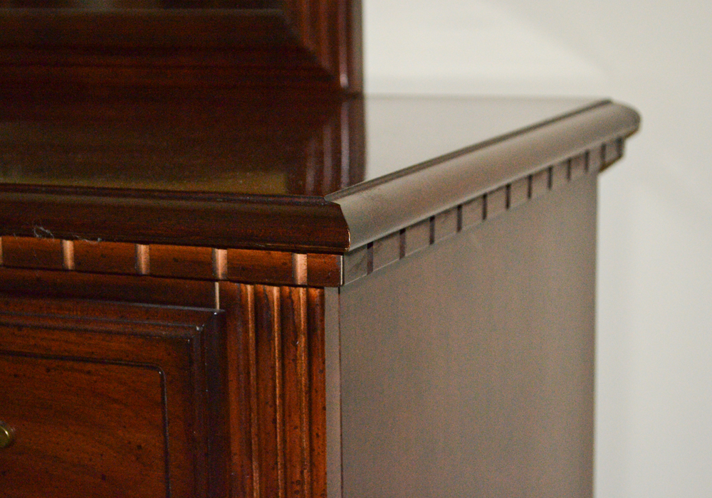 Federal Style Dresser With Mirror