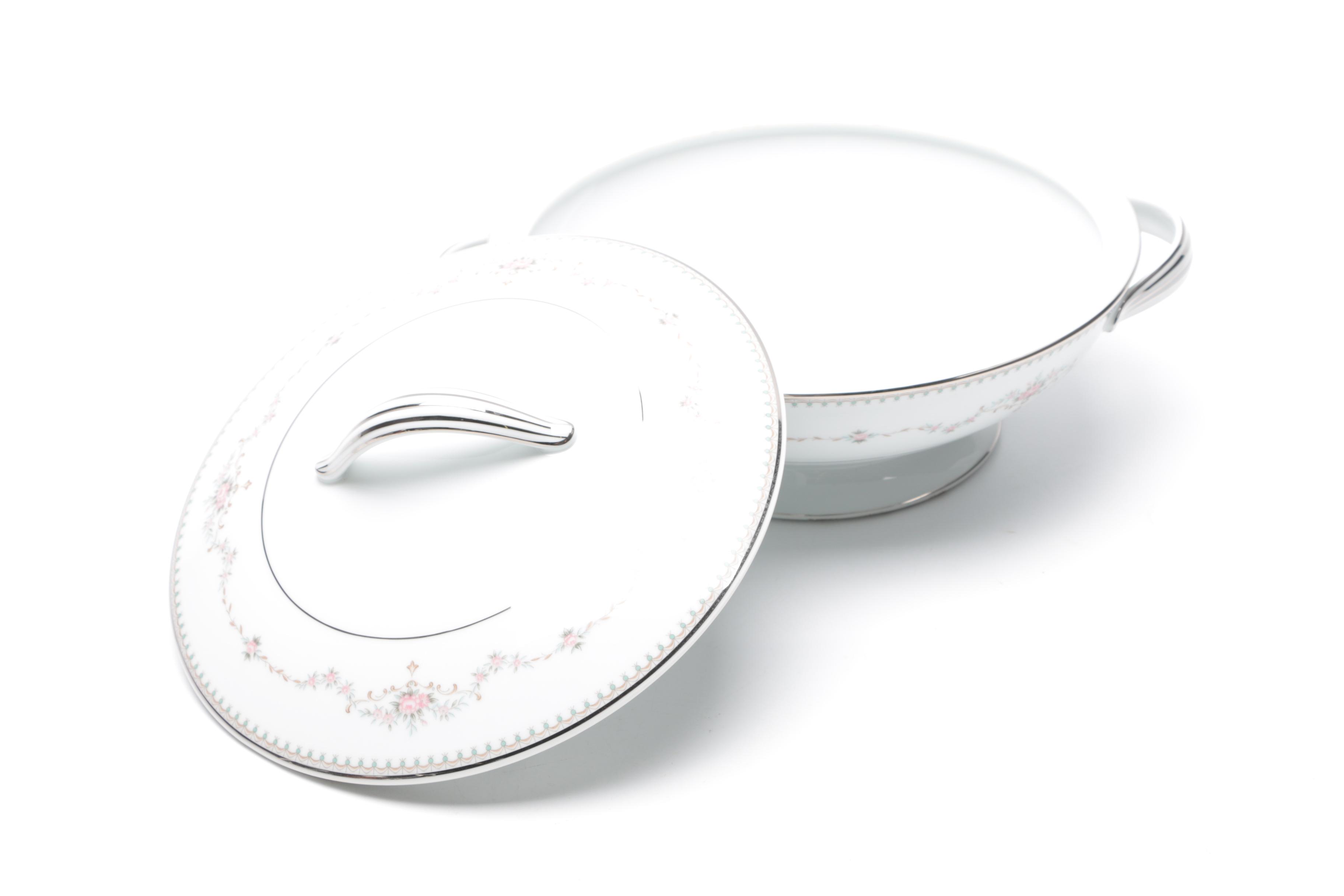 Noritake "Fairmont" Porcelain Dinner Service Circa 1960-86