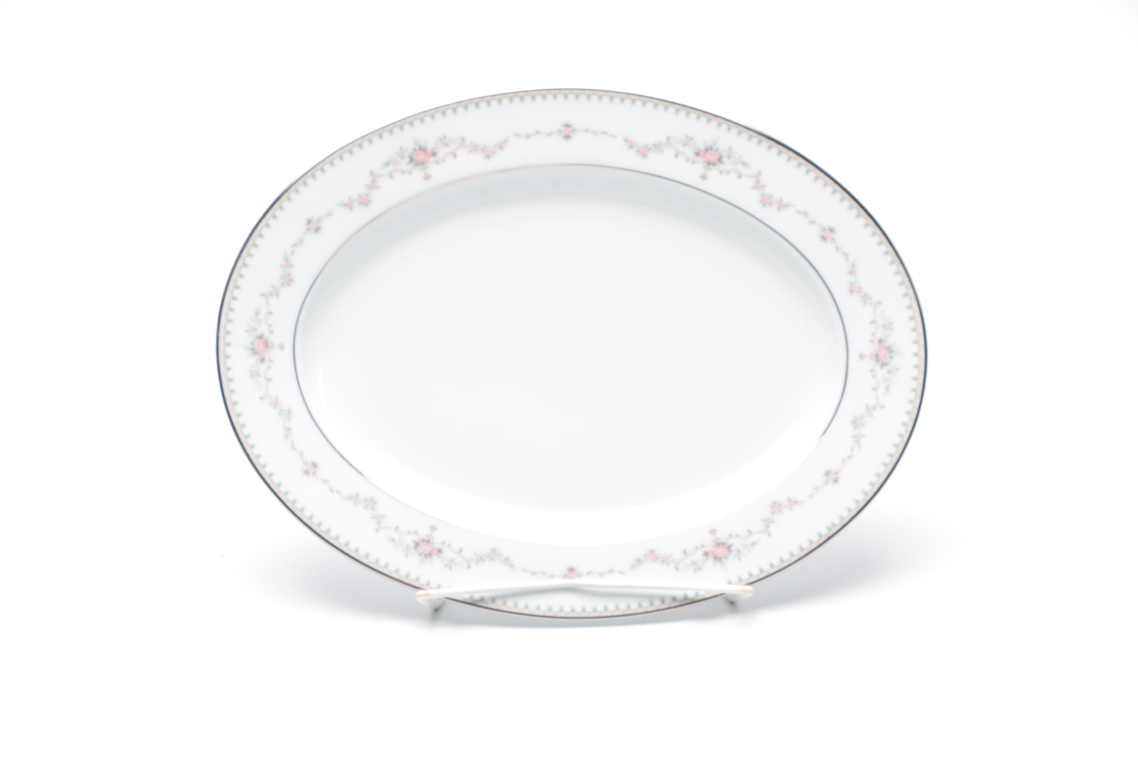 Noritake "Fairmont" Porcelain Dinner Service Circa 1960-86