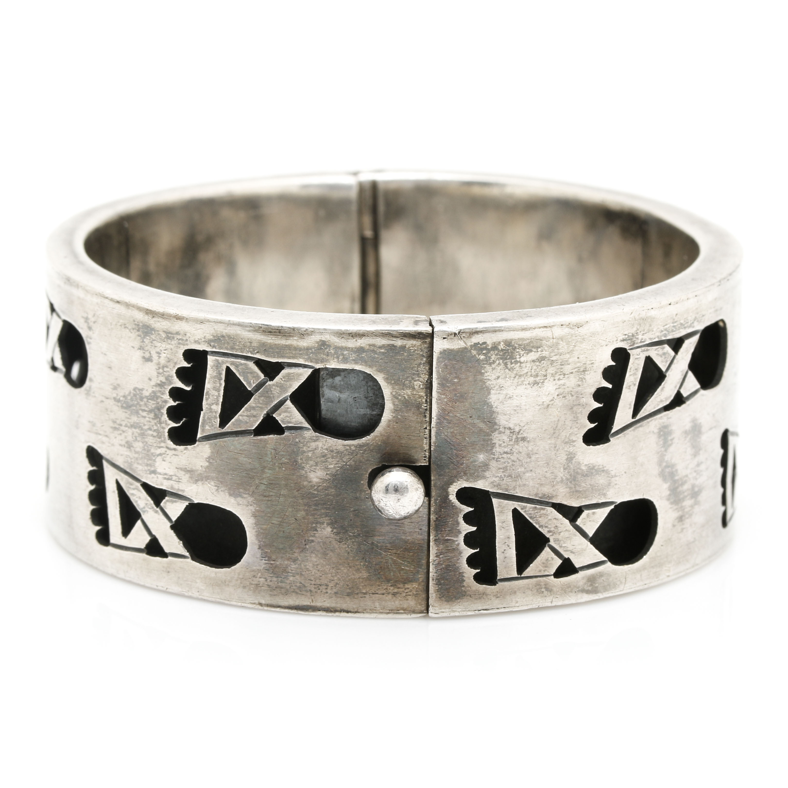 Talleres de Los Ballesteros of Taxco Mexico Sterling Silver Bangle Bracelet