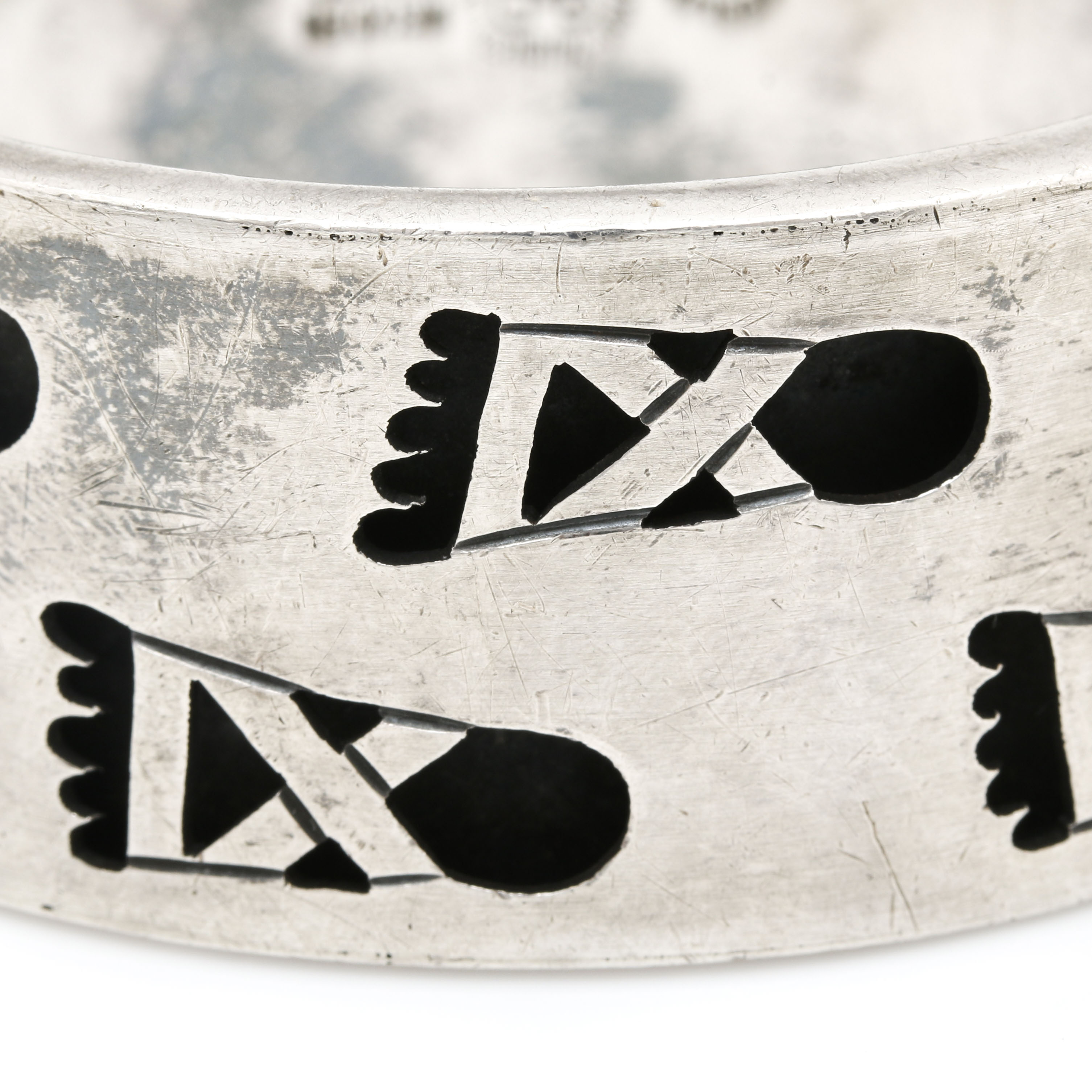 Talleres de Los Ballesteros of Taxco Mexico Sterling Silver Bangle Bracelet