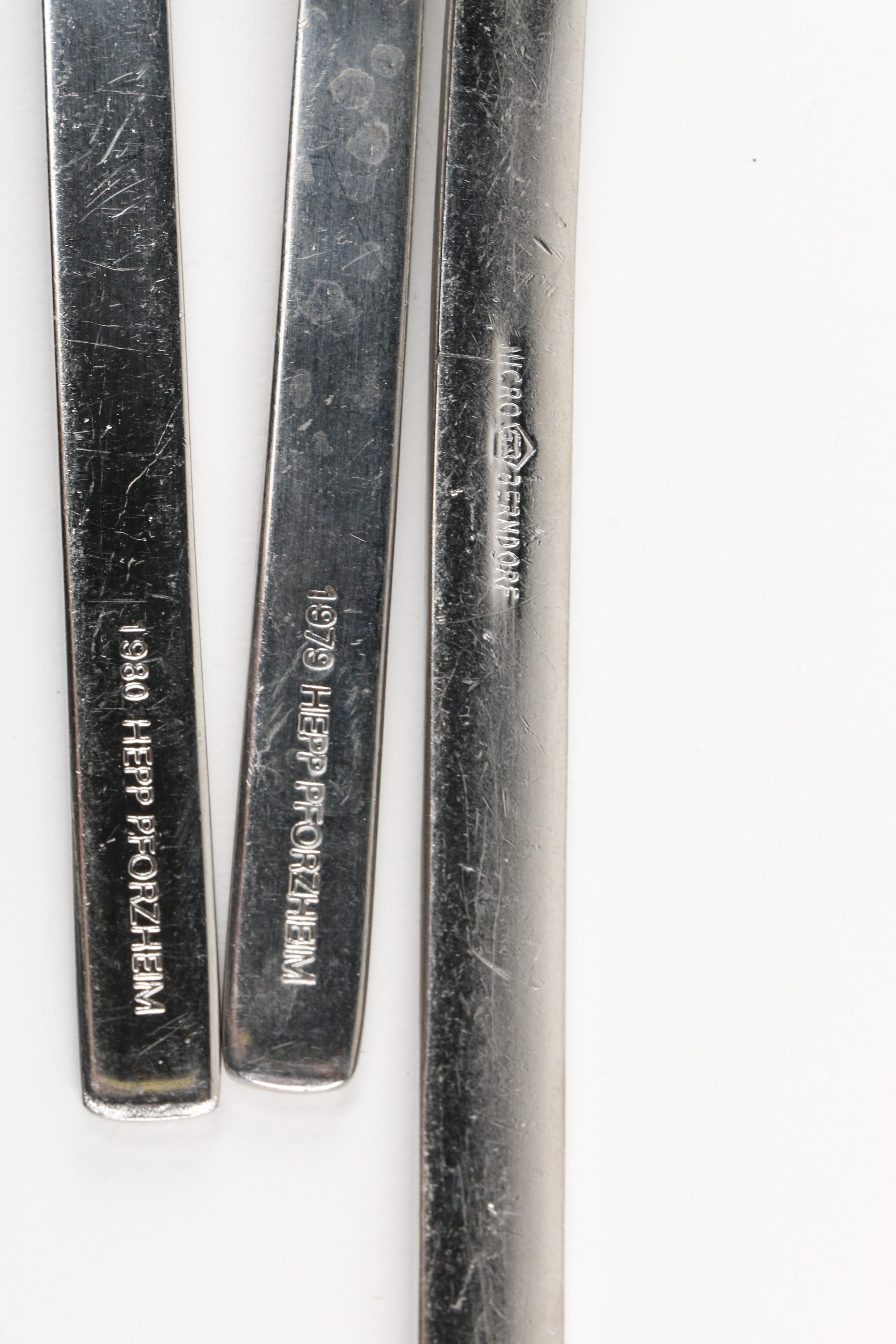 Silver Plate and Stainless Flatware Featuring Oneida Community