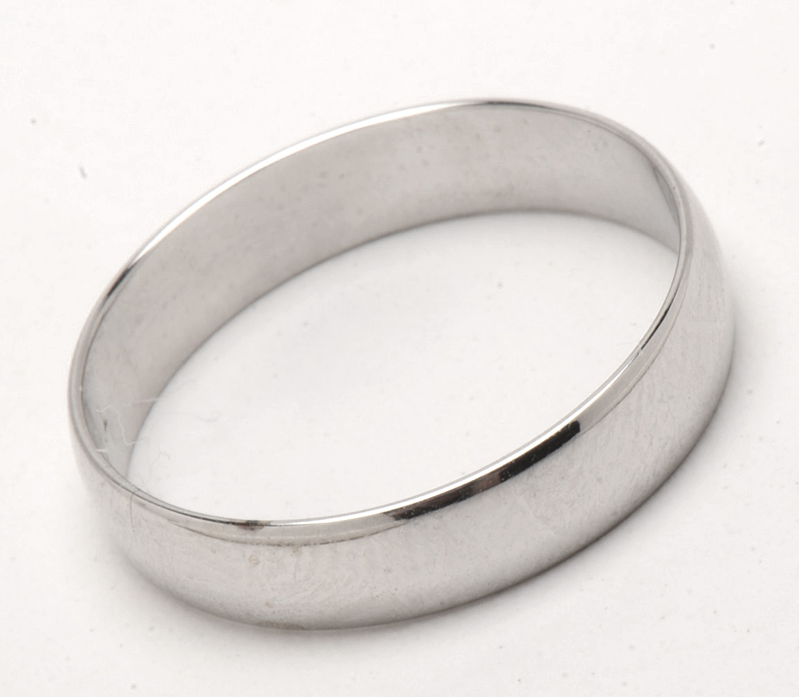 10K White Gold Band Ring