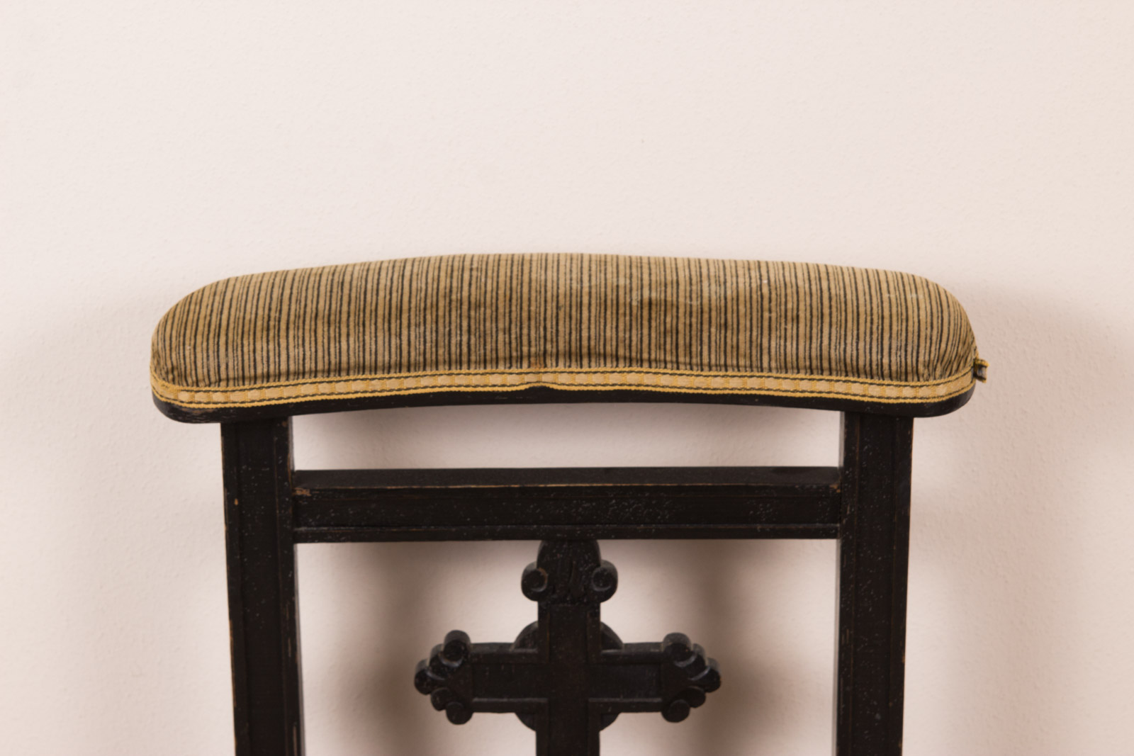 Vintage Prayer Kneeler