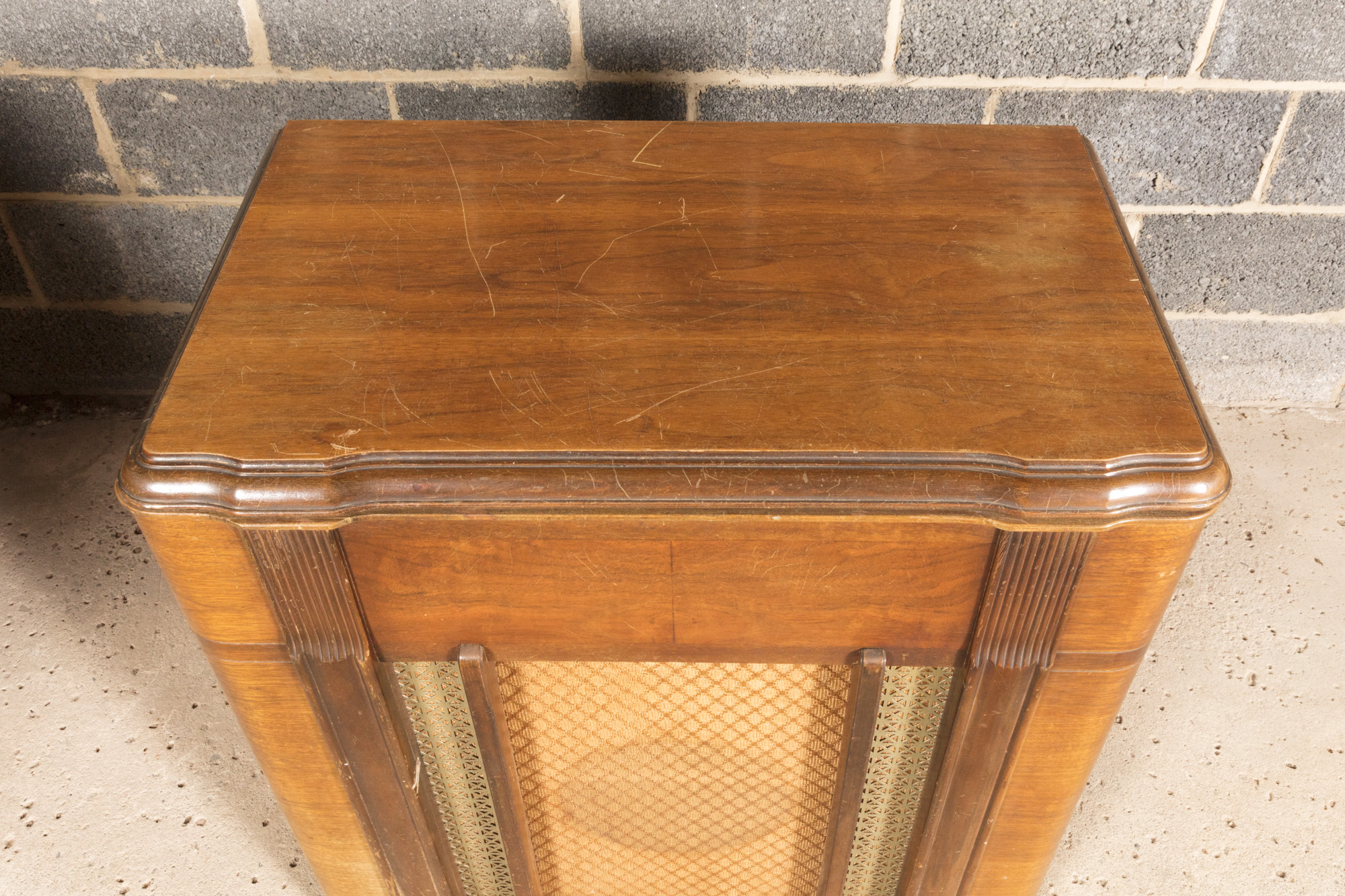 Crosley Radio with Turntable in Wooden Cabinet