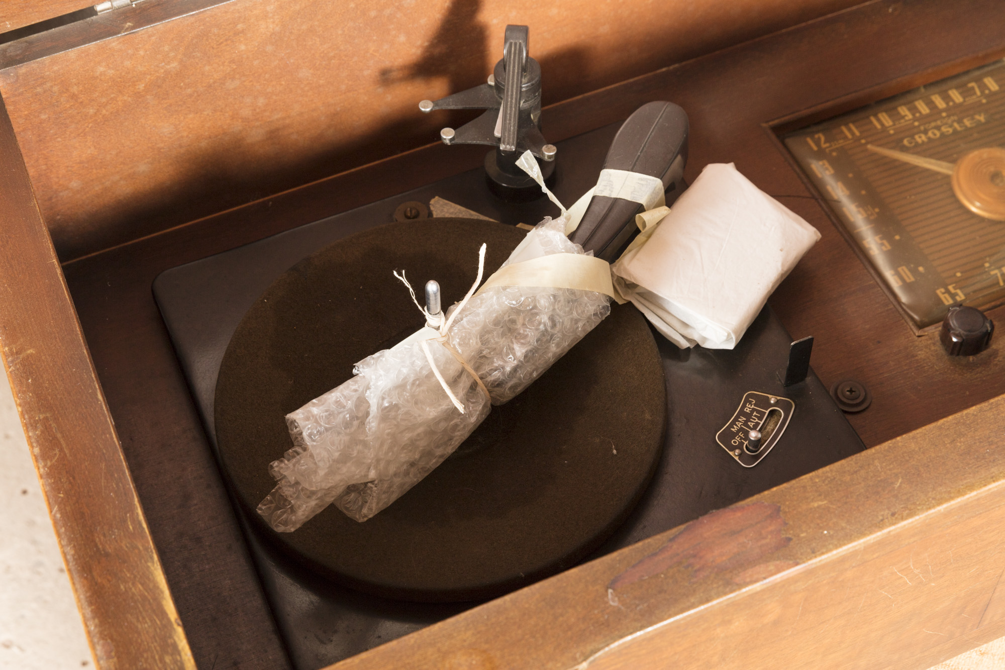 Crosley Radio with Turntable in Wooden Cabinet