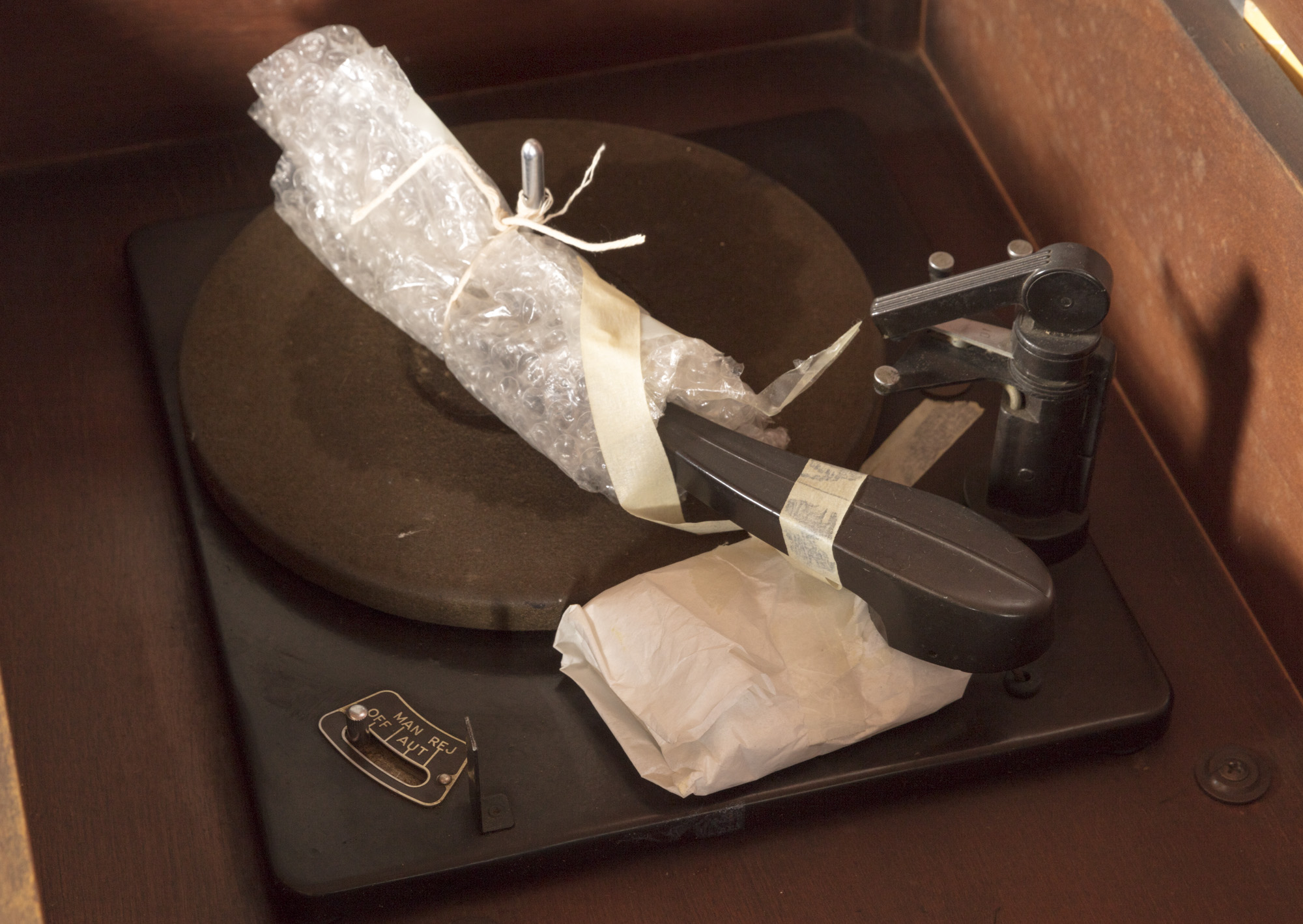 Crosley Radio with Turntable in Wooden Cabinet