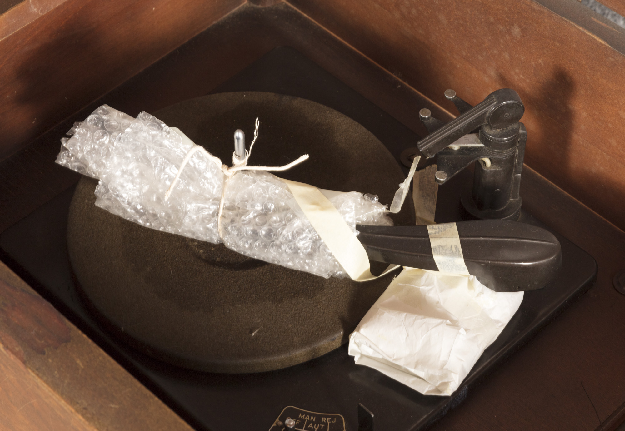 Crosley Radio with Turntable in Wooden Cabinet