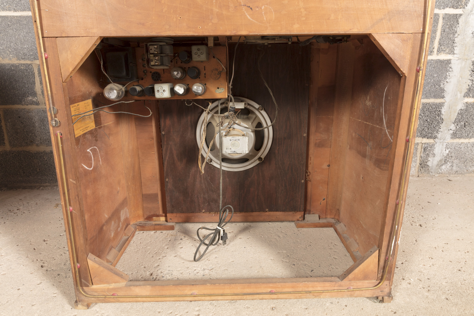 Crosley Radio with Turntable in Wooden Cabinet