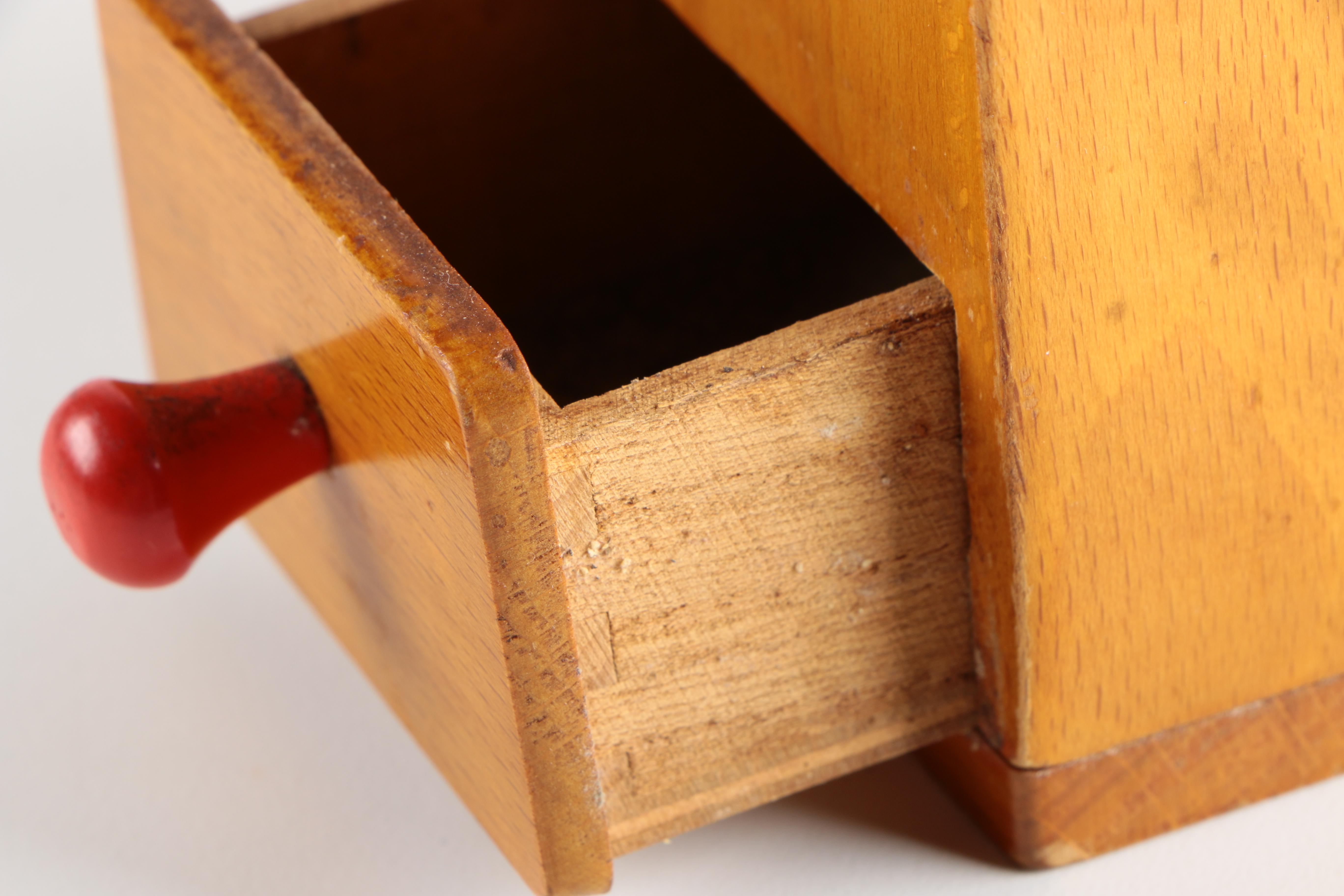 Vintage Art Deco Style Kym Mokka Coffee Grinder