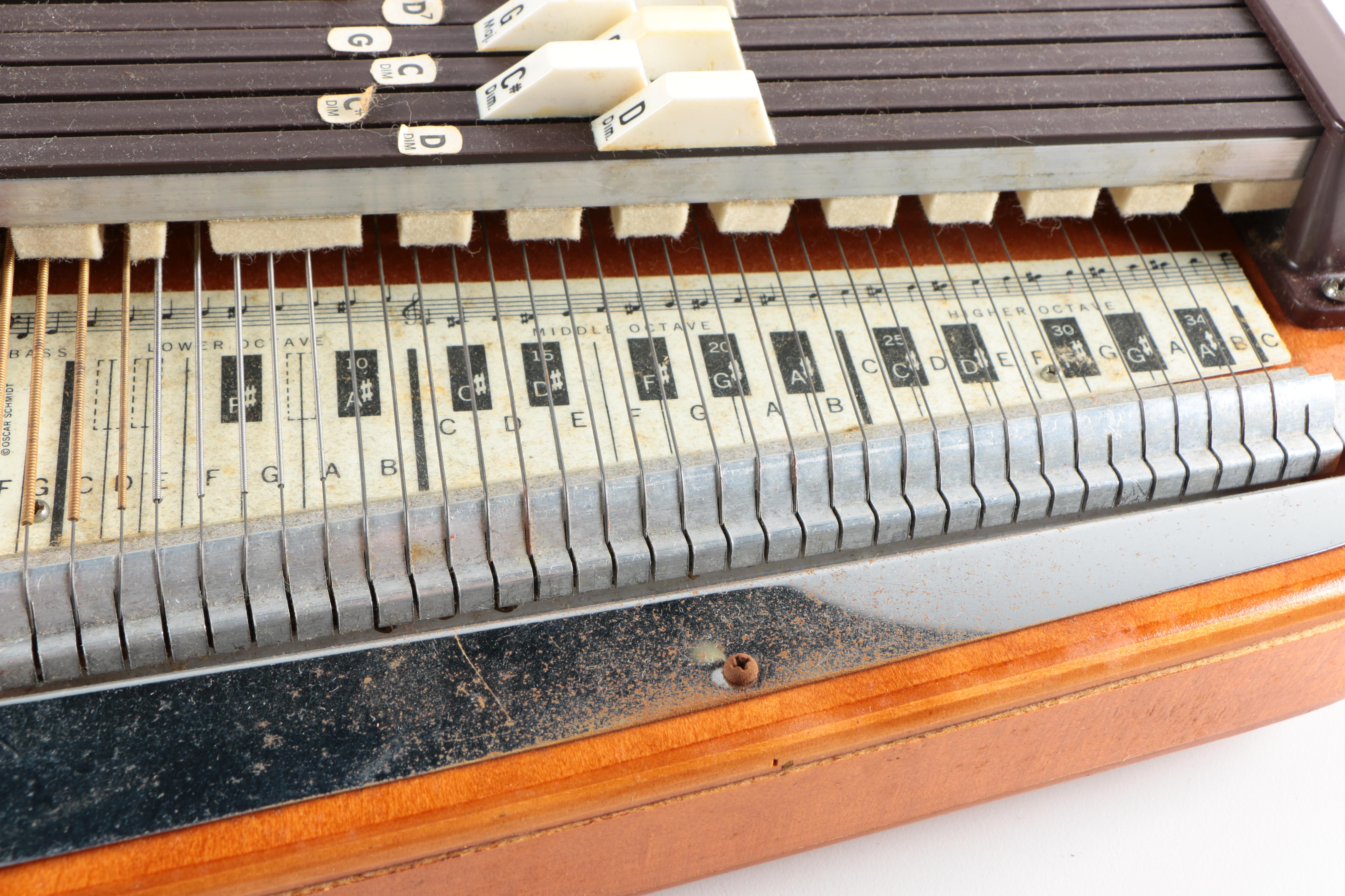 Oscar Schmidt Autoharp and Case