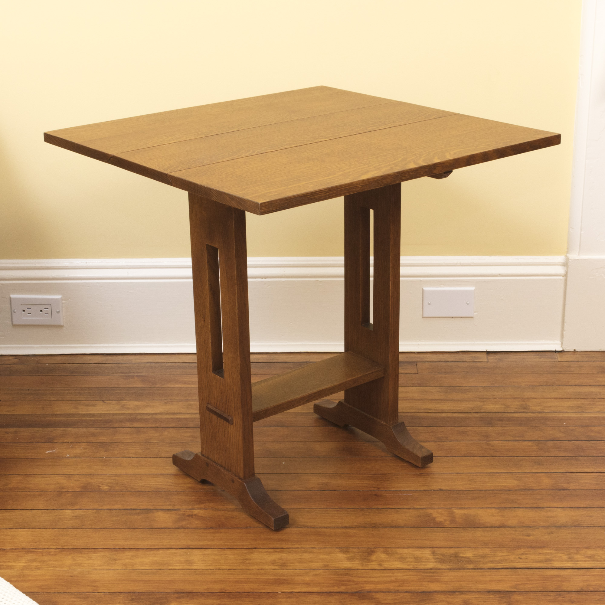 Stickley Drop-leaf Side Table