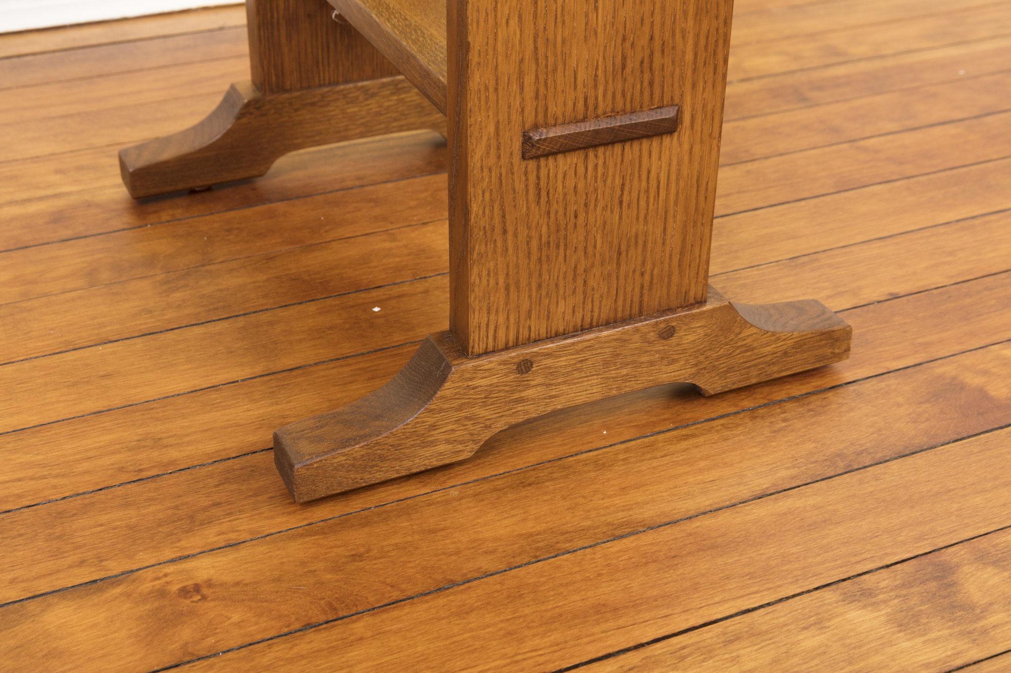 Stickley Drop-leaf Side Table