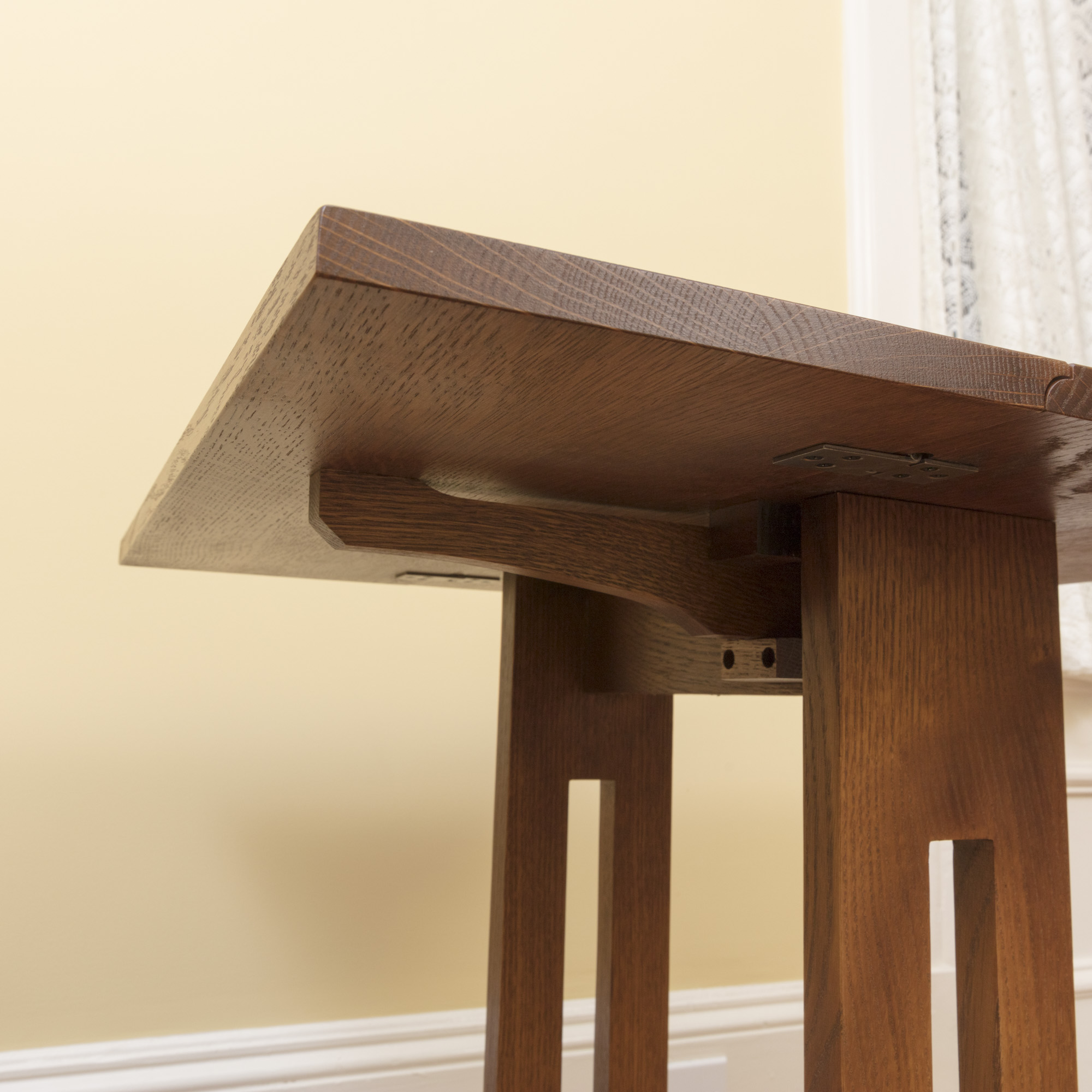 Stickley Drop-leaf Side Table