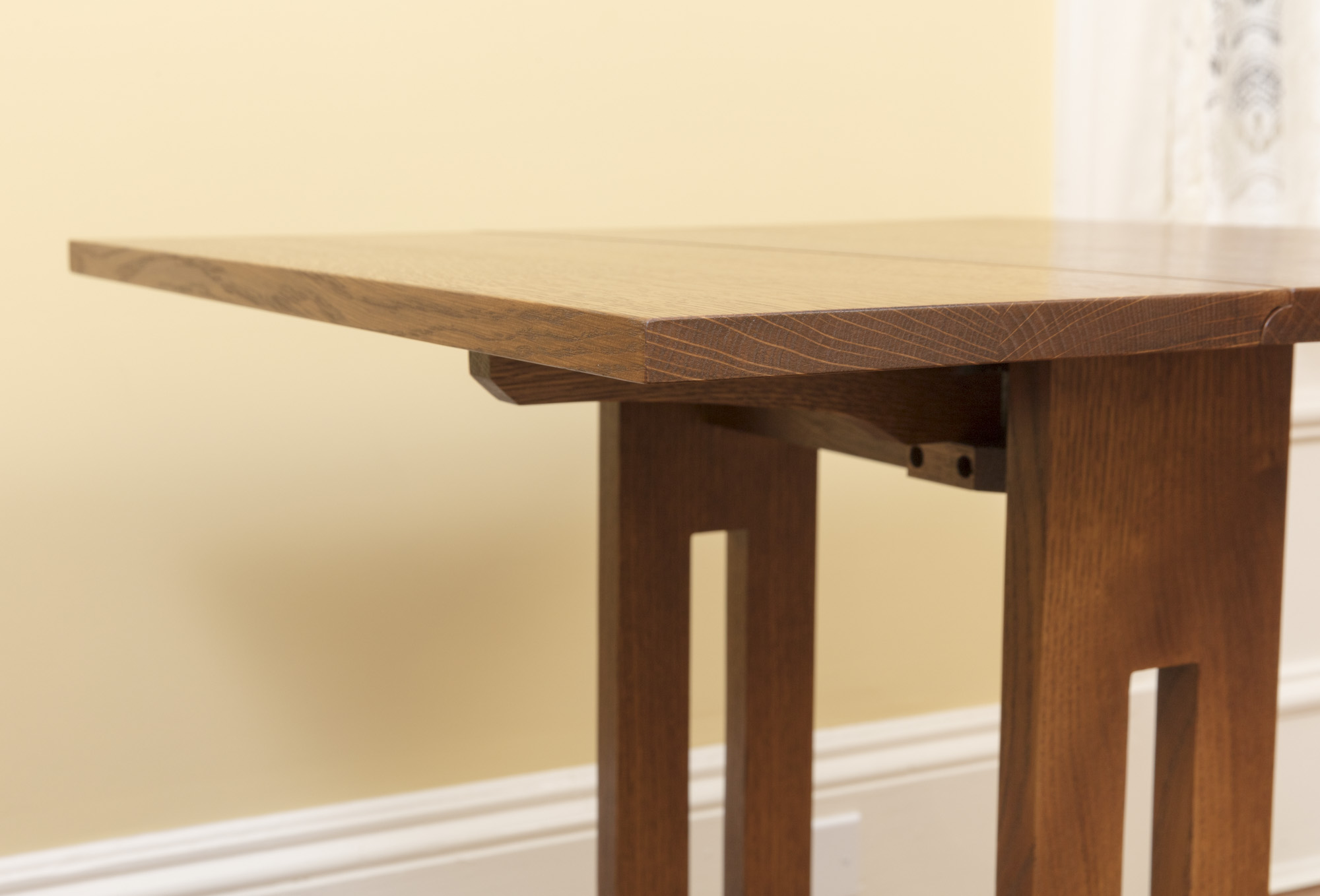 Stickley Drop-leaf Side Table