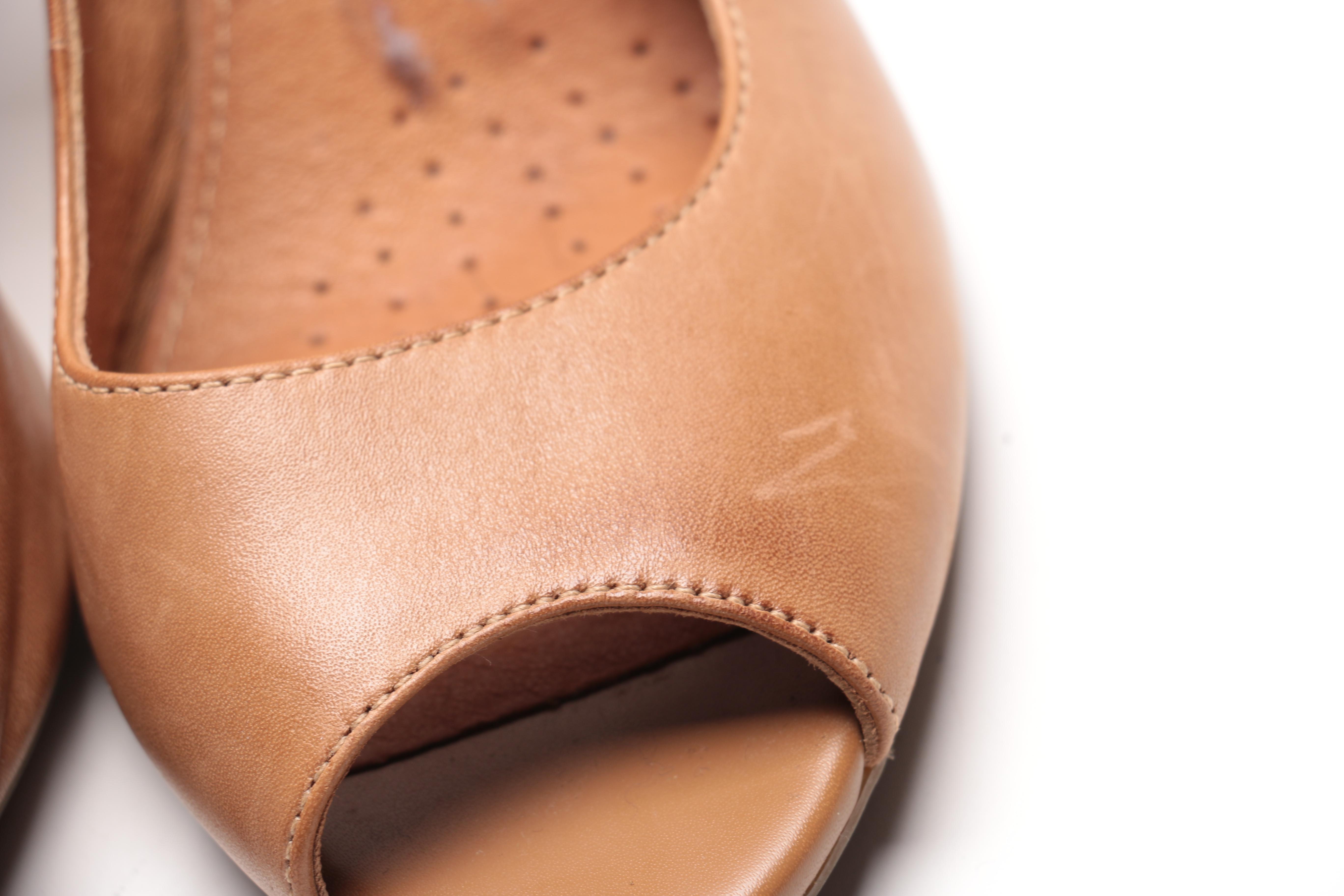 Clarks Artisan "Cynthia Fest" Peep Toe Heels