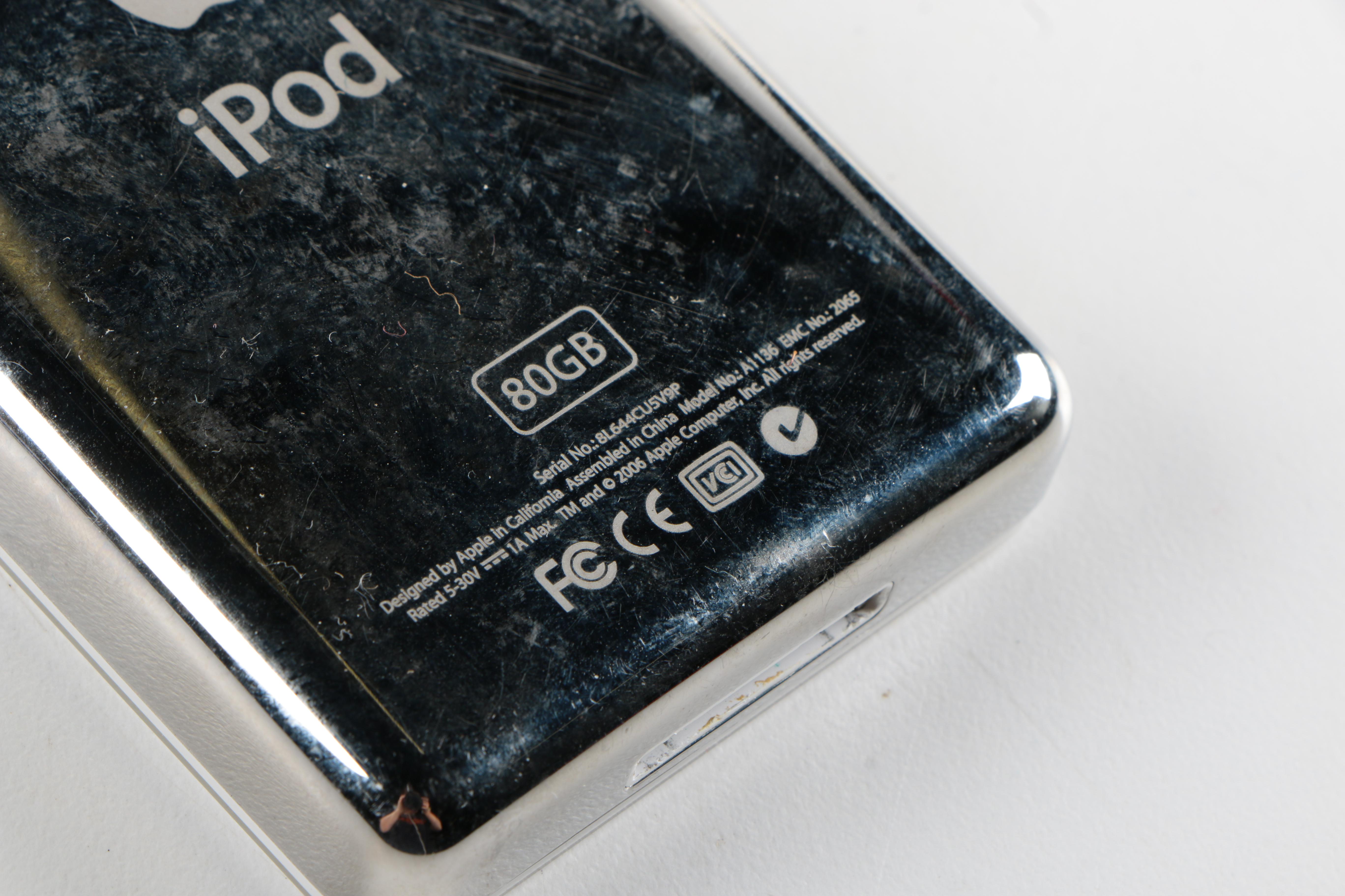 Bose and Roxy Sound iPod Docks, iPods and Other Accessories