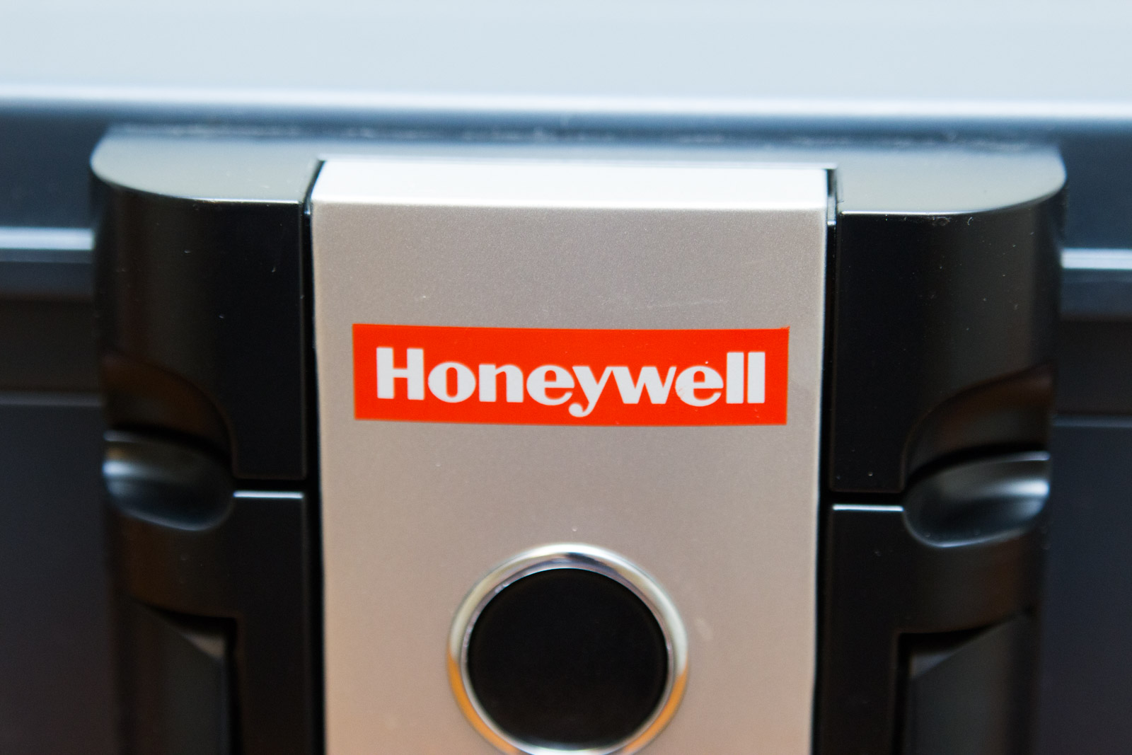 Honeywell Portable Safe