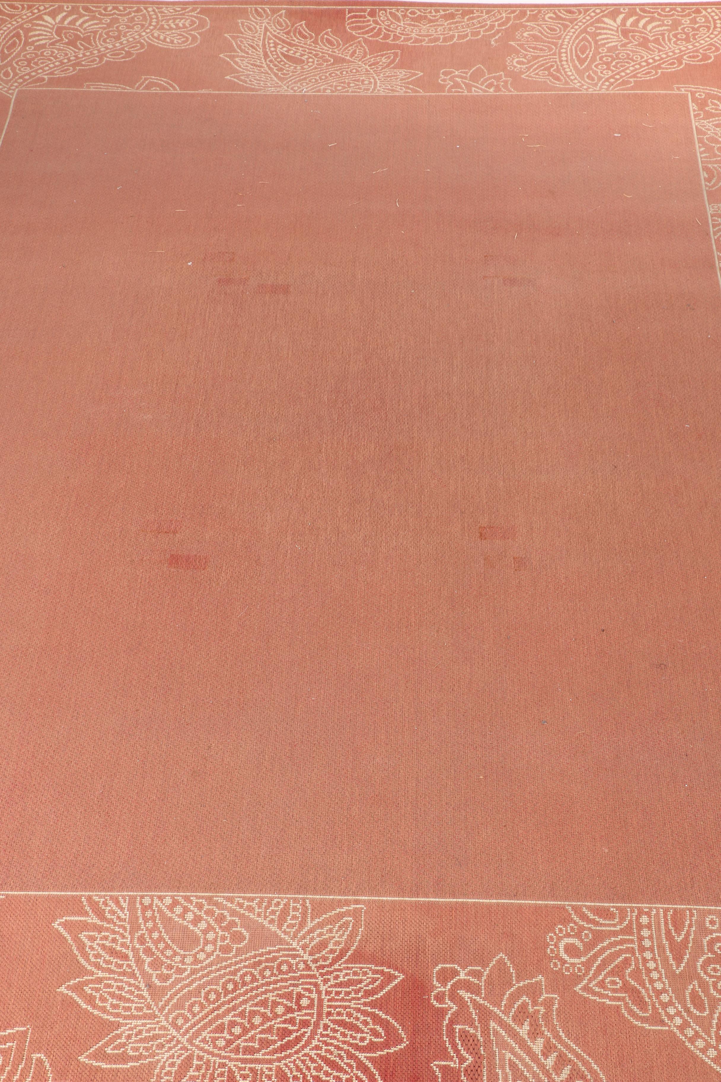 Machine Made Paisley Border Area Rug