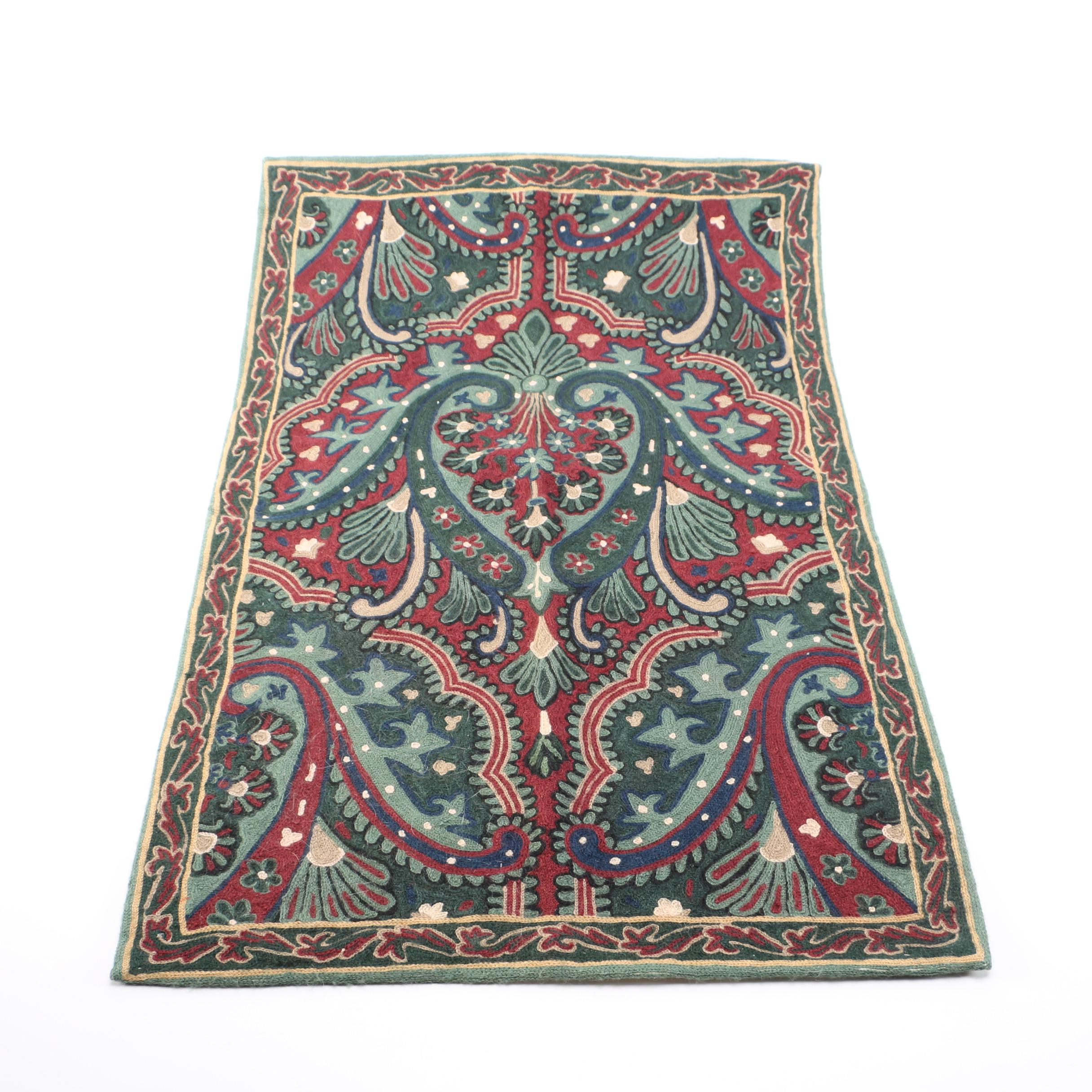 Tufted Chain Stitched Indian Wool Accent Rug