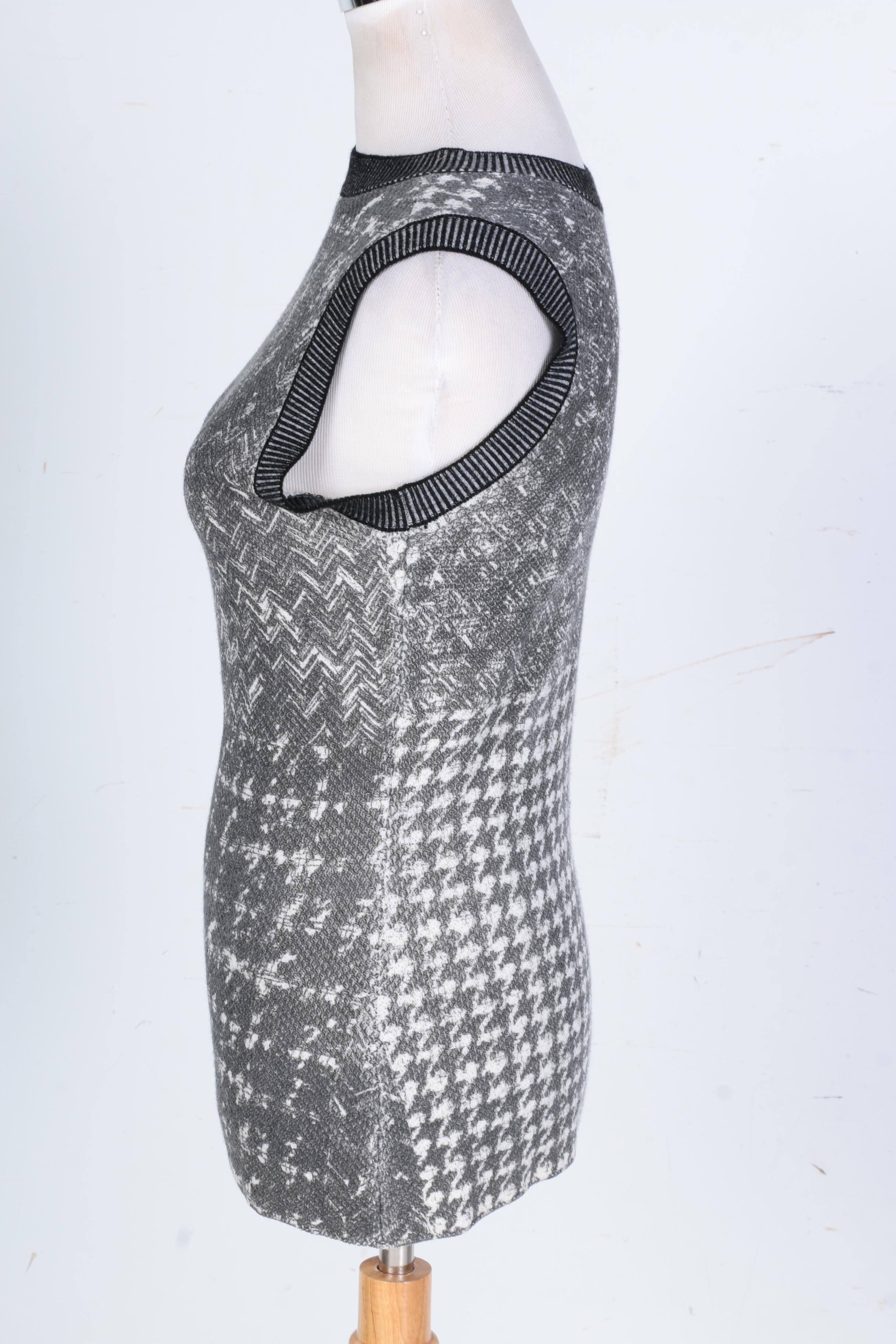 Oscar de la Renta Shell and Cardigan