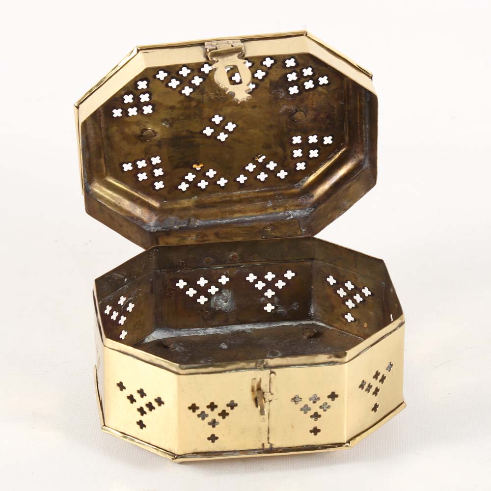 Brass Cricket Box