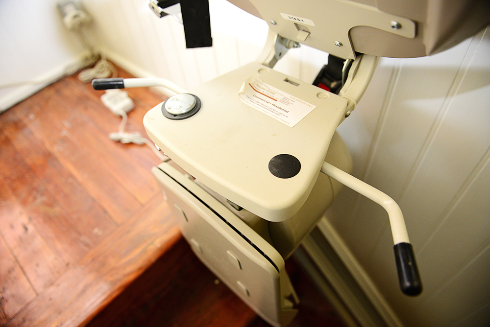 Bruno SRE-3000 Stairway Chair Lift