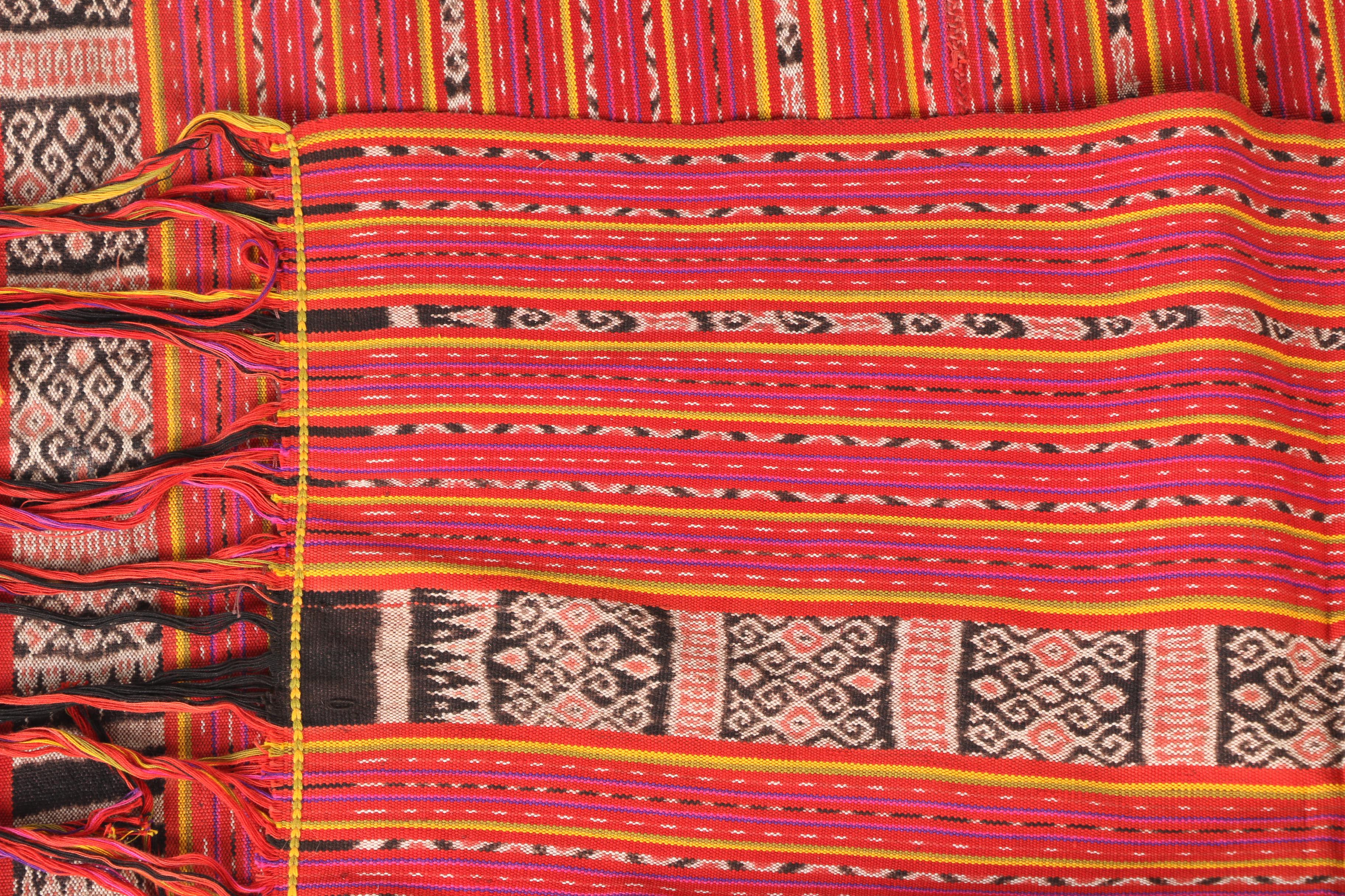 Fringed Pattern Scarf